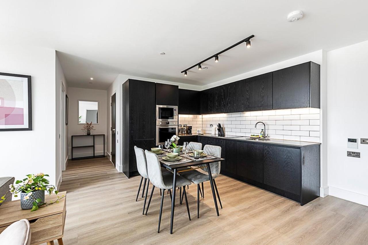 Edmund Point Apartment *