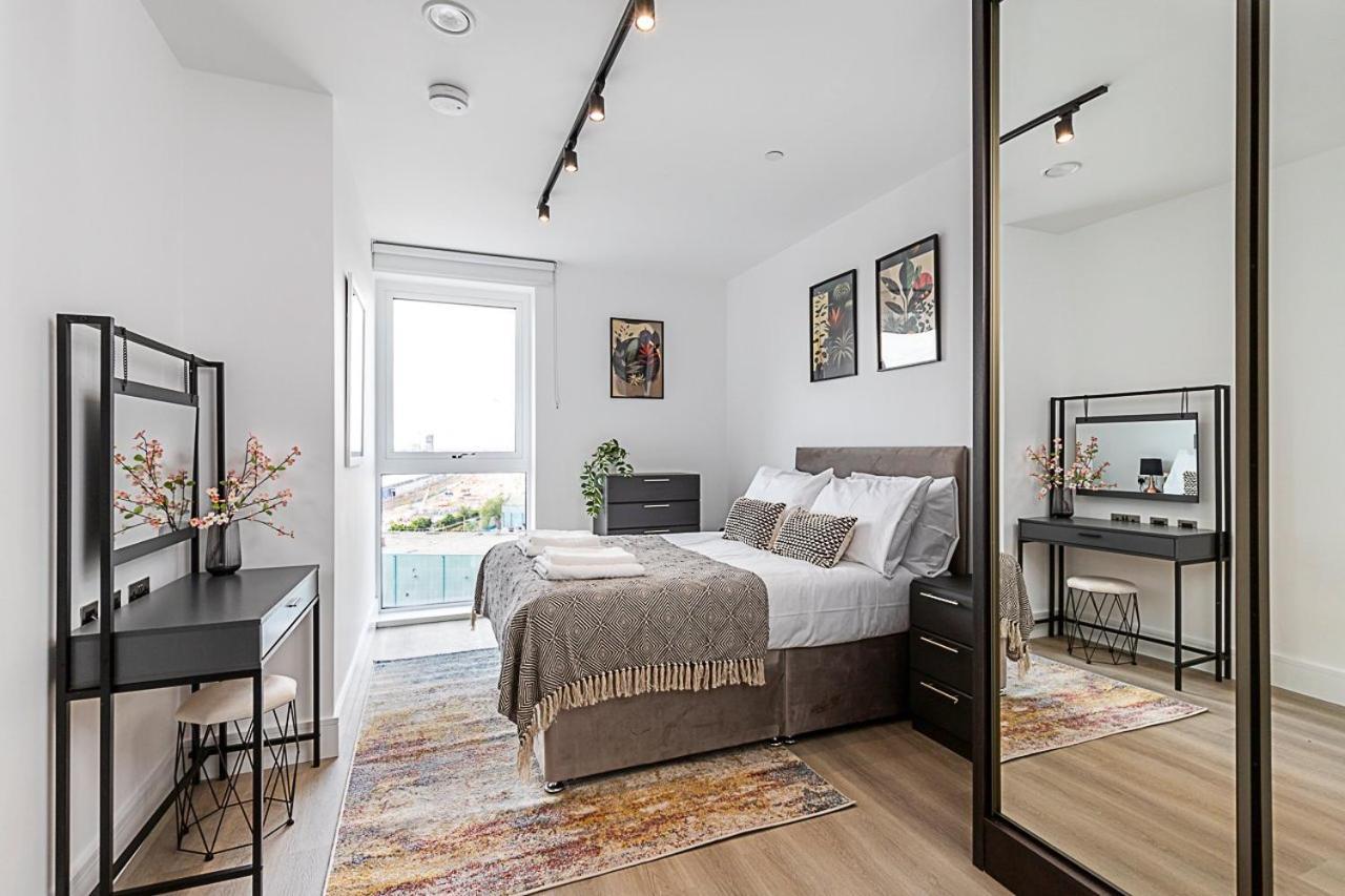 Edmund Point Apartment London