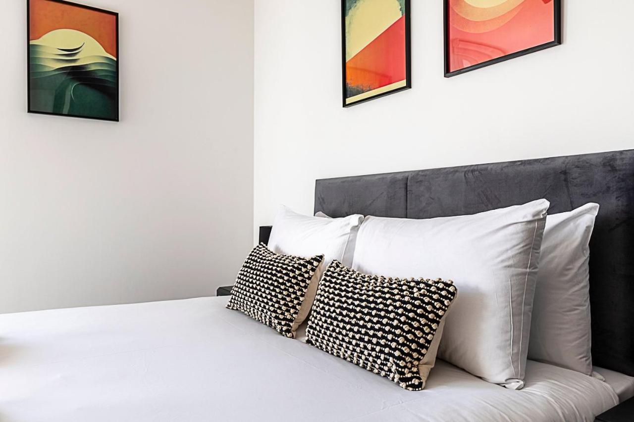 Edmund Point Apartment *
