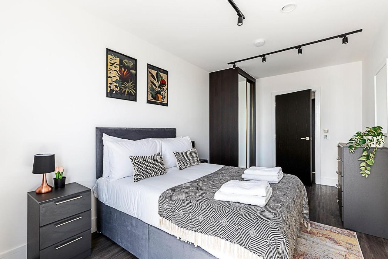 Edmund Point Apartment London