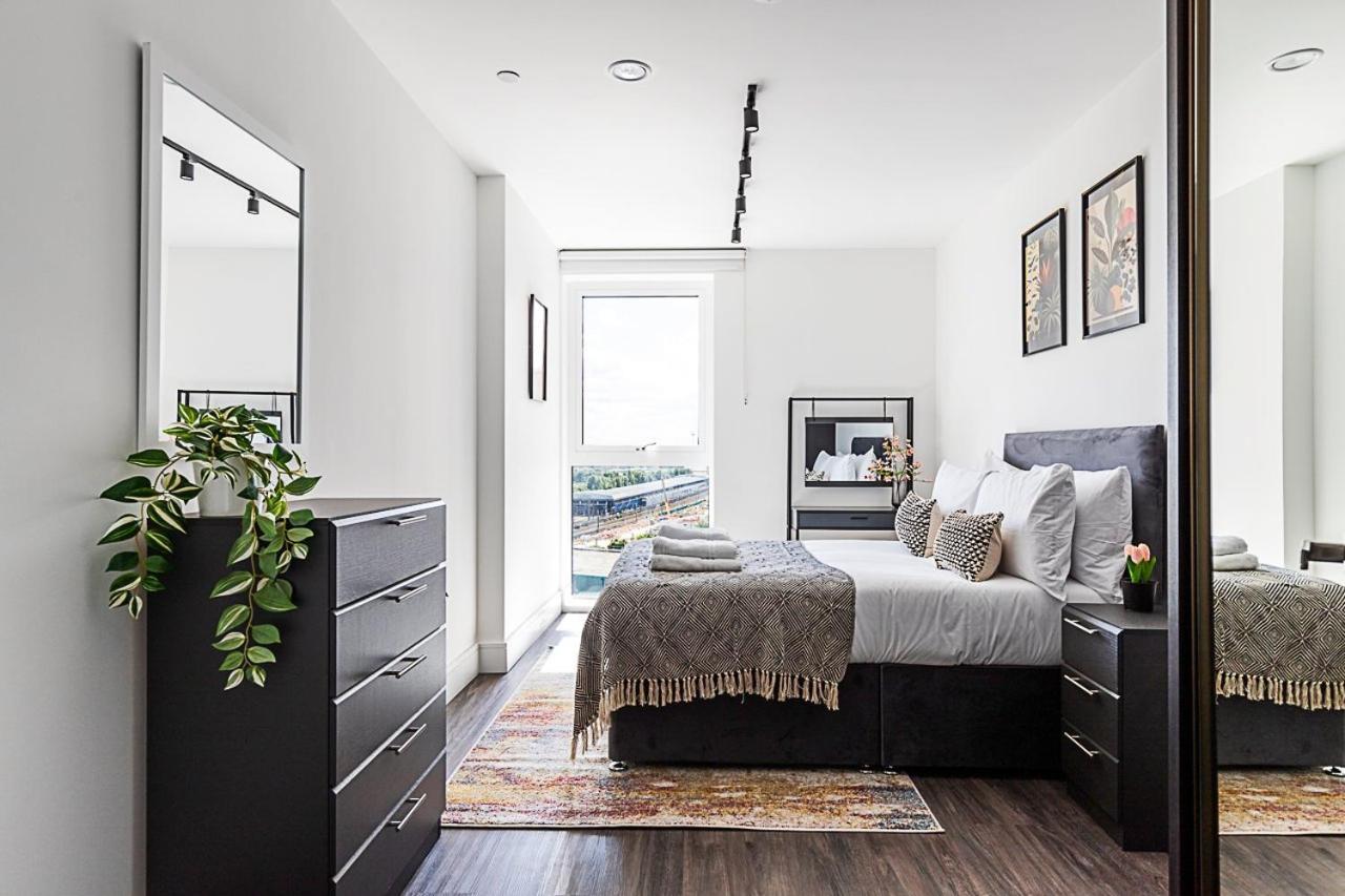 Edmund Point Apartment