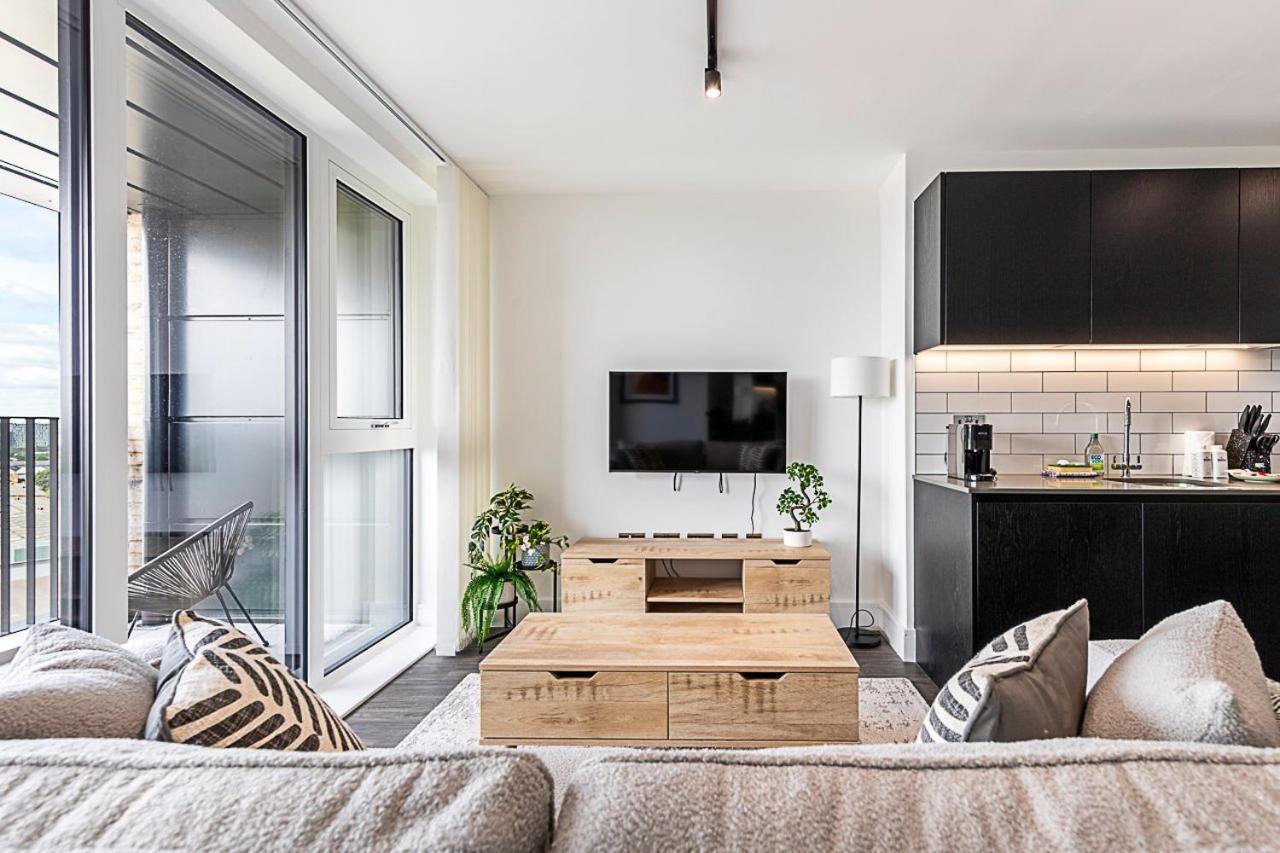 Edmund Point Apartment *