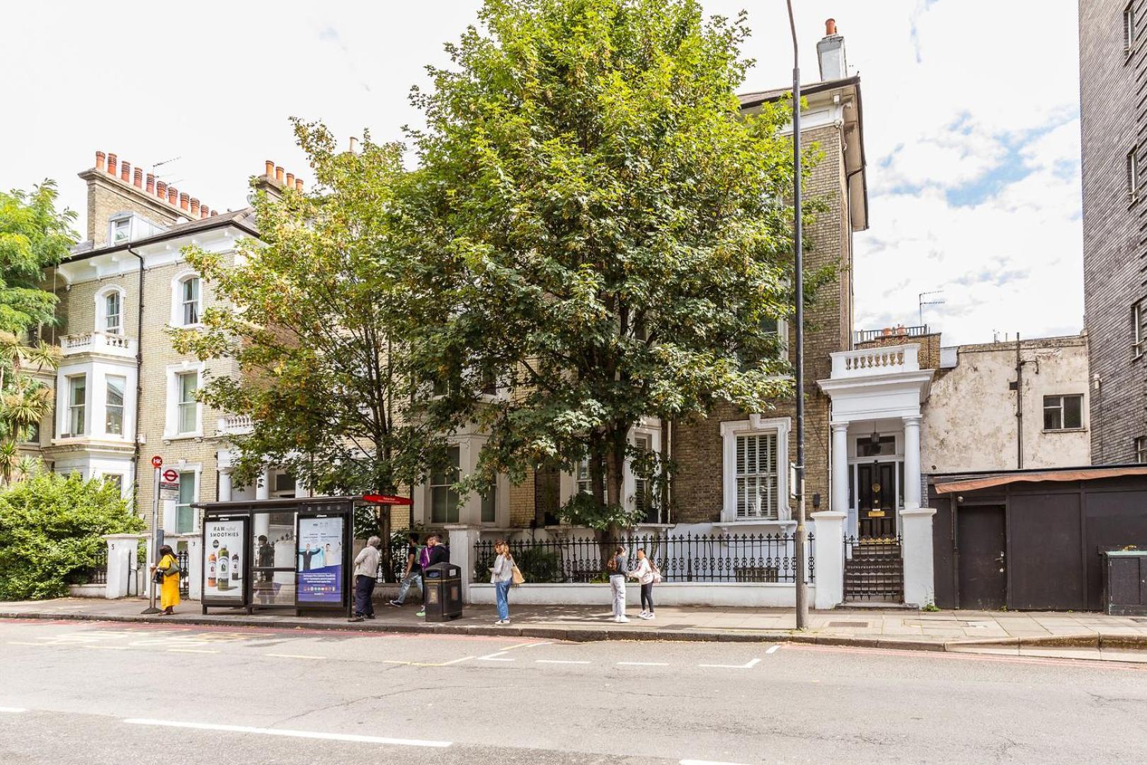 Apartment Elegant Two Bedroom Flat In Redcliffe Gardens London