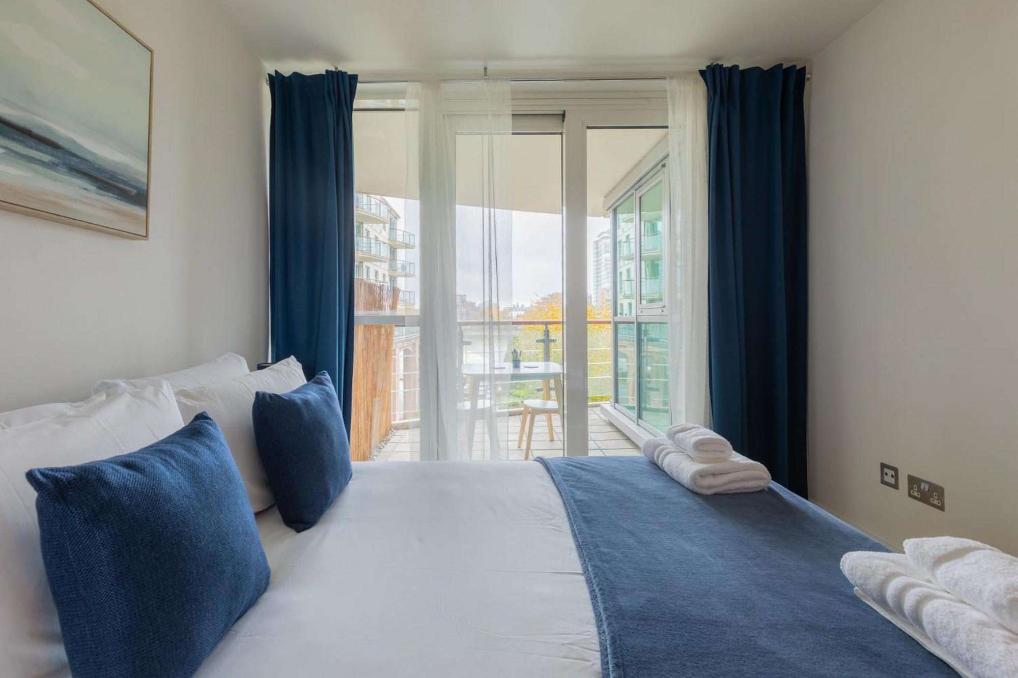 Sleek 1bd Flat With View Of The River Thames Appartement