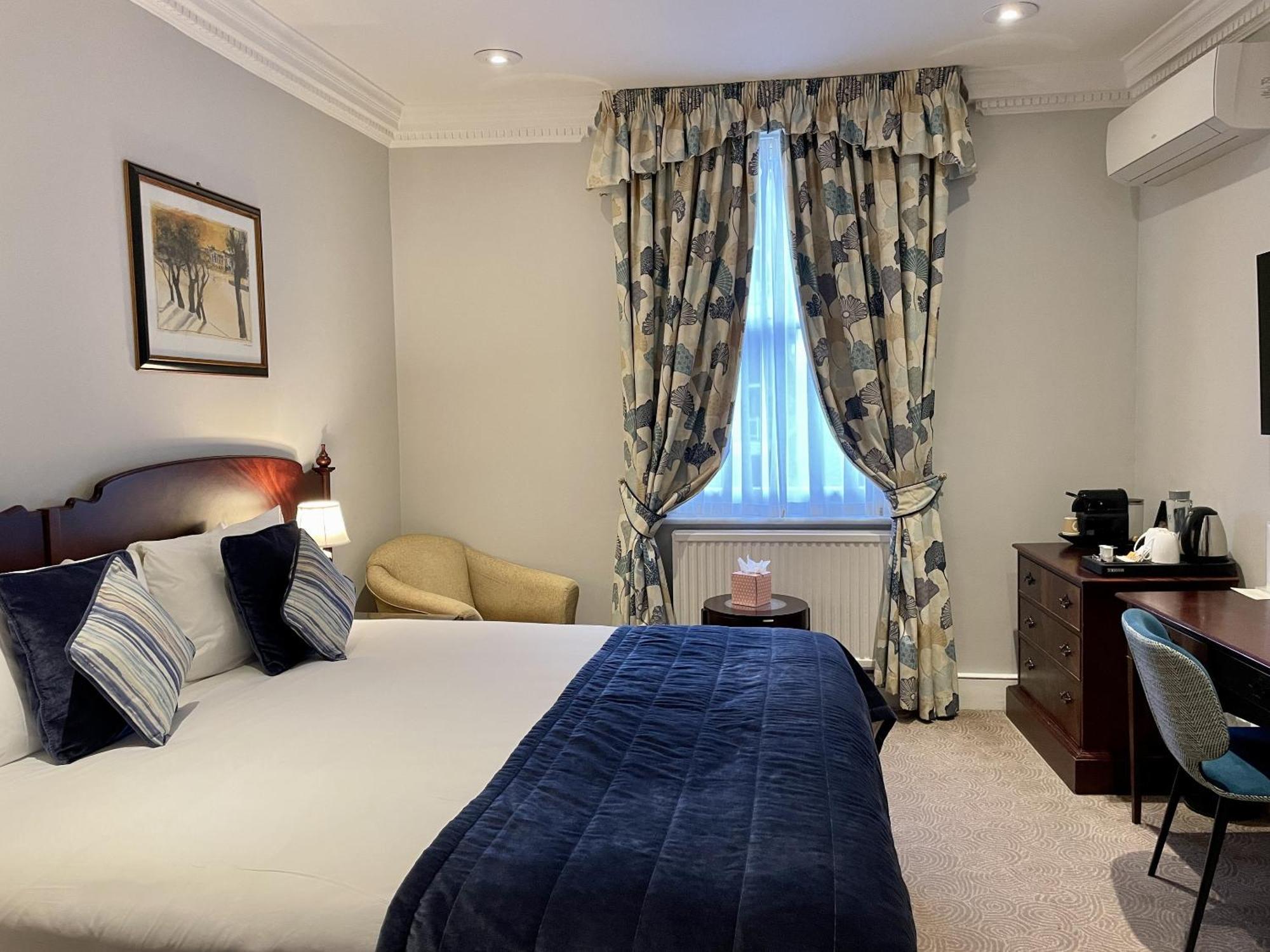 The Windermere Hotel, Hotel London