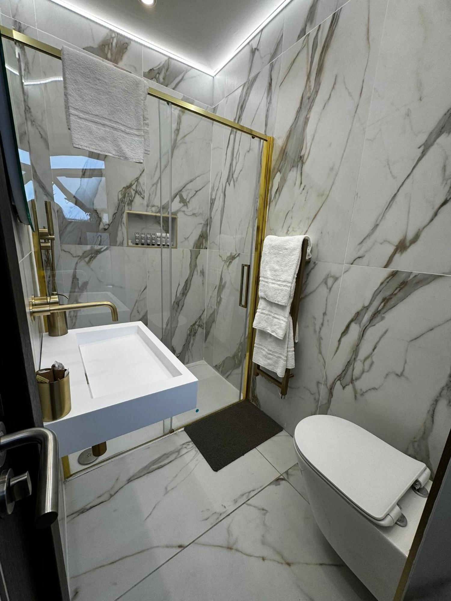 Park Avenue Hotel 3*