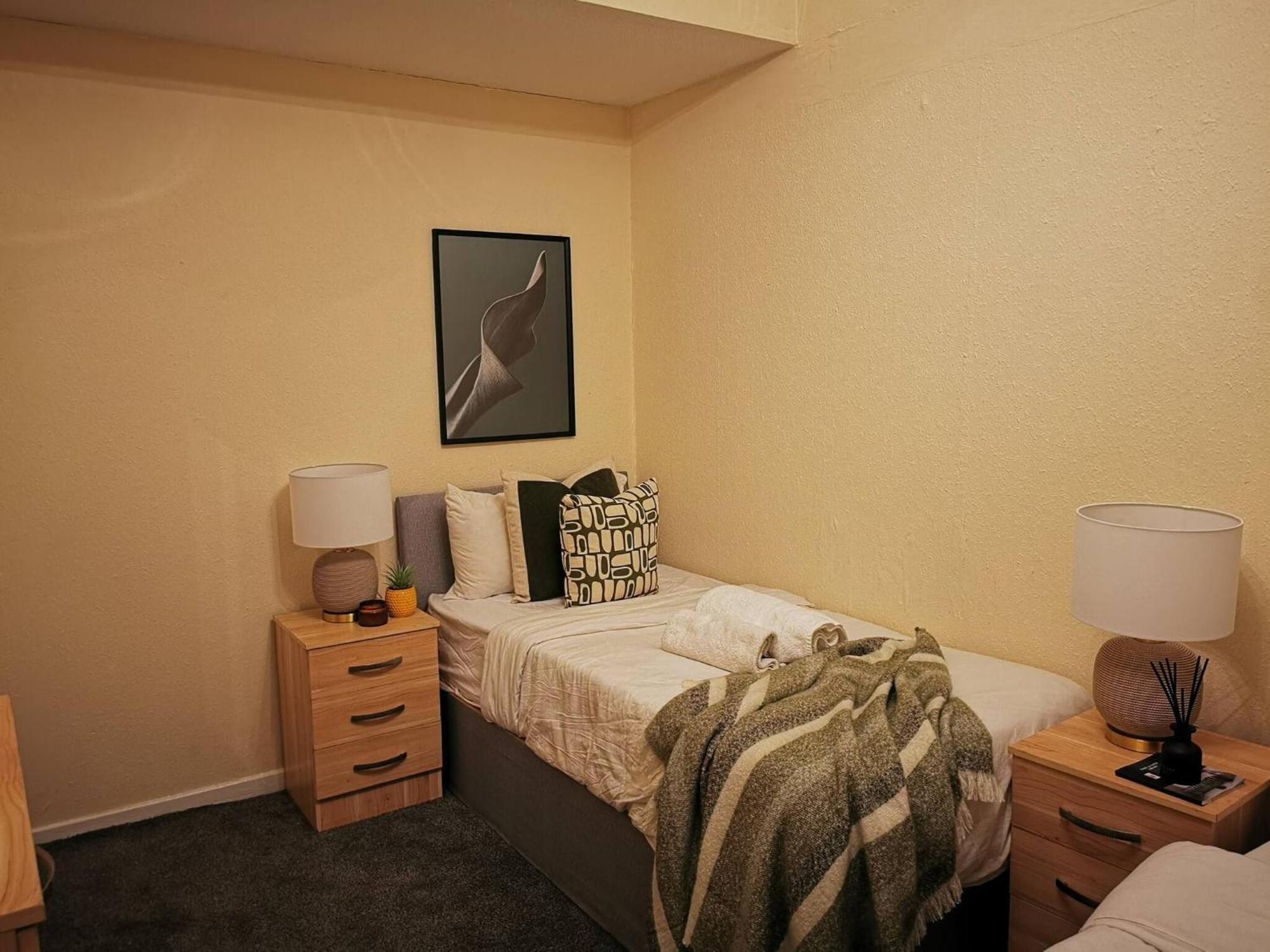 Cozy Near O2 Arena Holiday home *