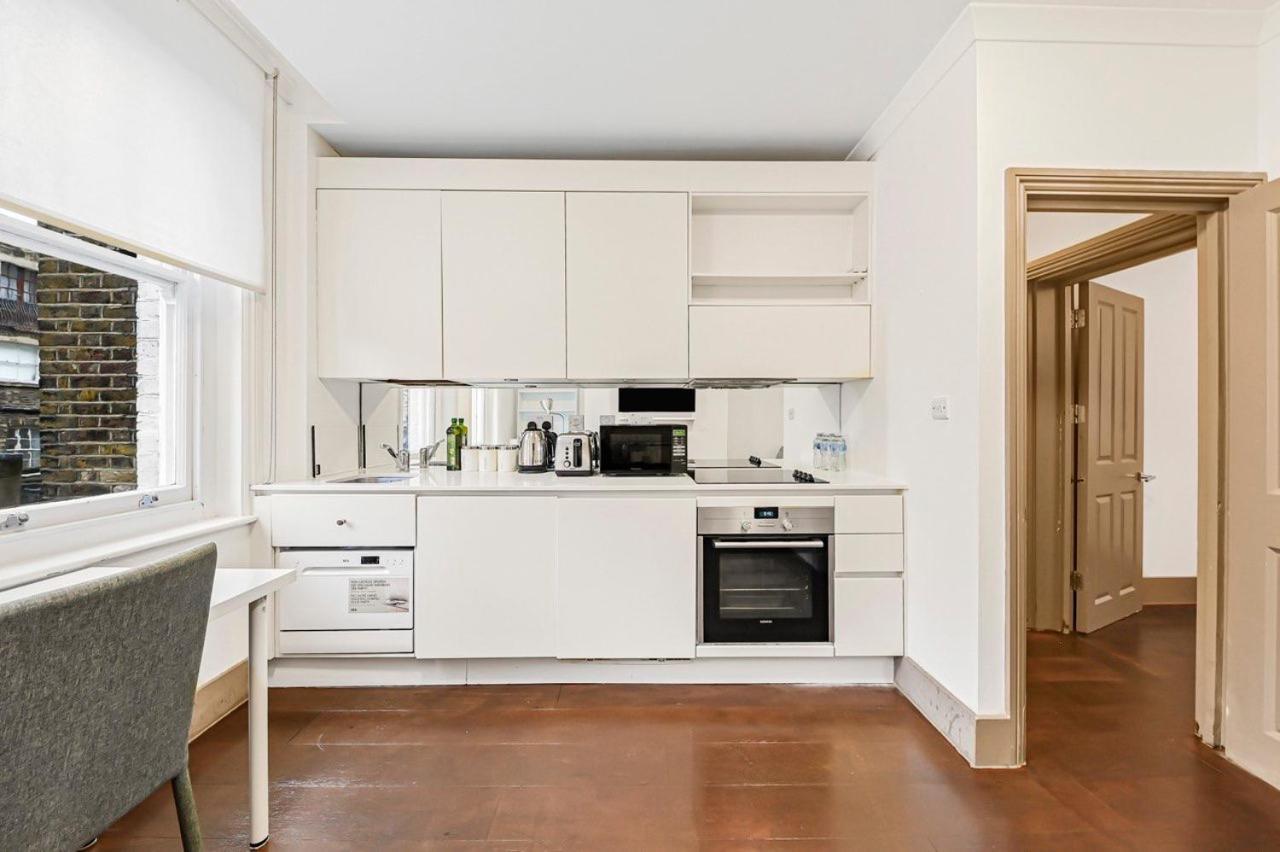 Apartment Charming 1br Retreat In The Heart Of