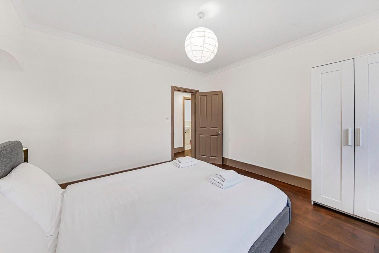 Apartment Charming 1br Retreat In The Heart Of