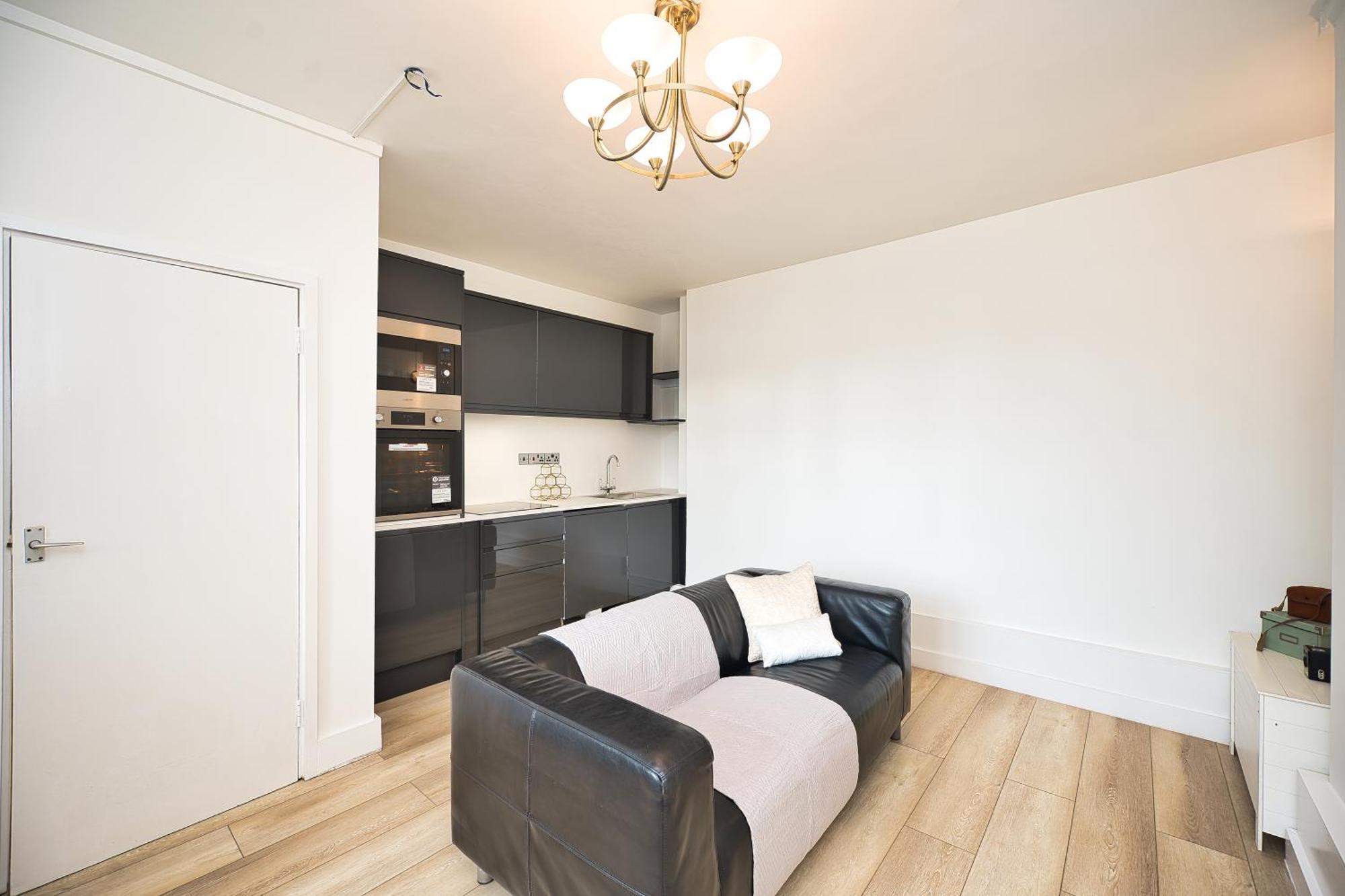 Edric House - Westminster Apartment