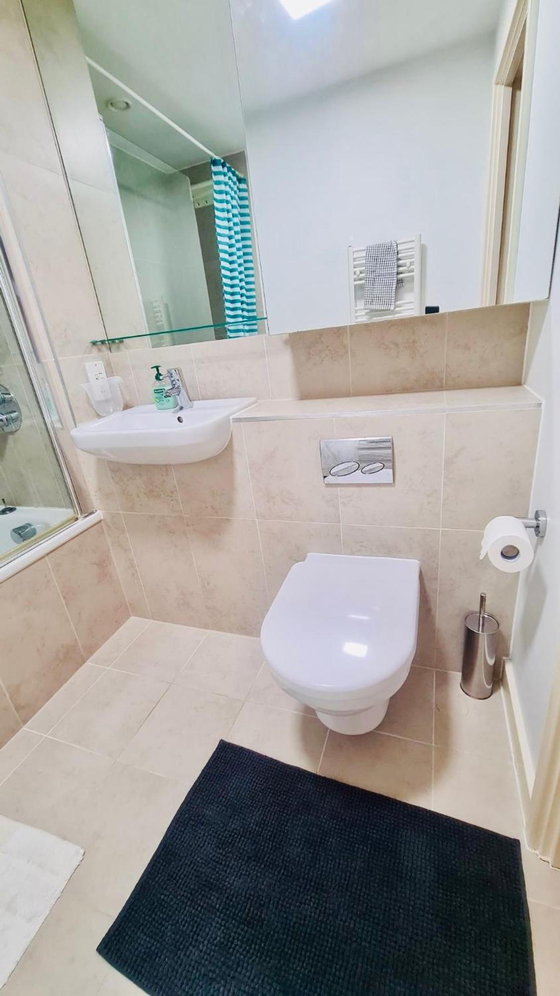 Luxury 1 Bed Flat At Wembleypark Apartment *
