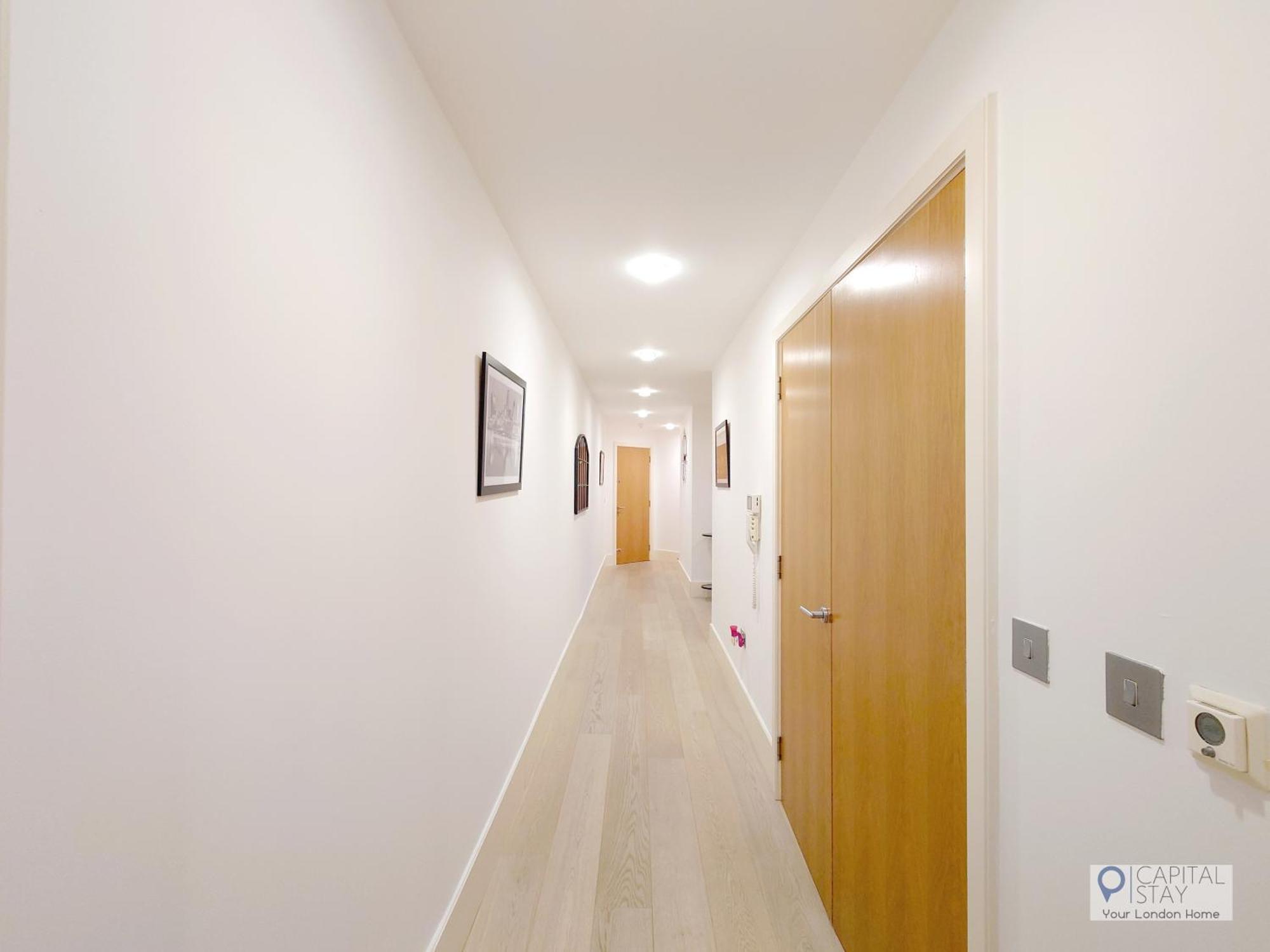 3 Bed Serviced In Battersea - River Views * London