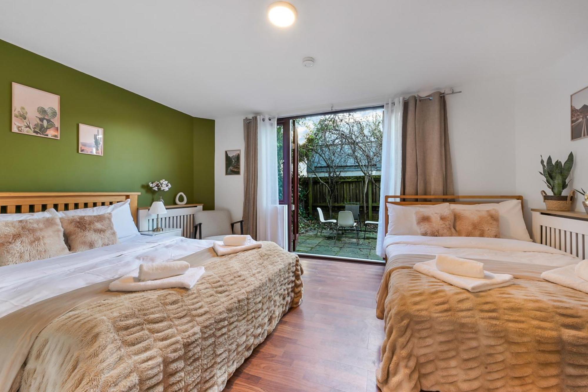 Very Big Place In Camden Town 2 Minutes To Kings Cross London