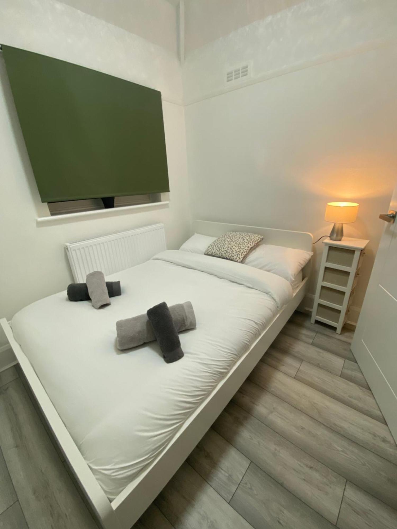 Eejs Stylish 3 Bedroom House - Greenwich