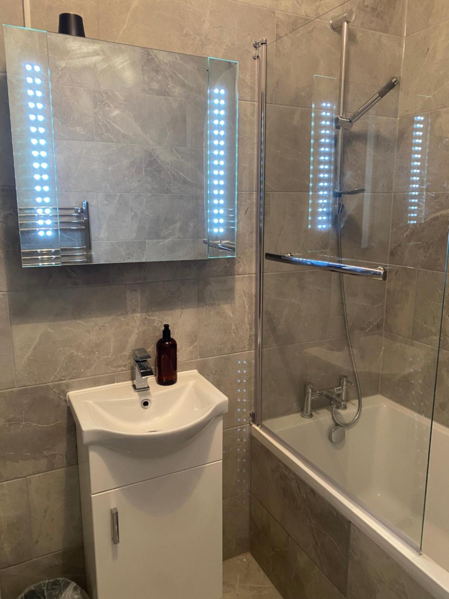 Eejs Stylish 3 Bedroom House - Greenwich