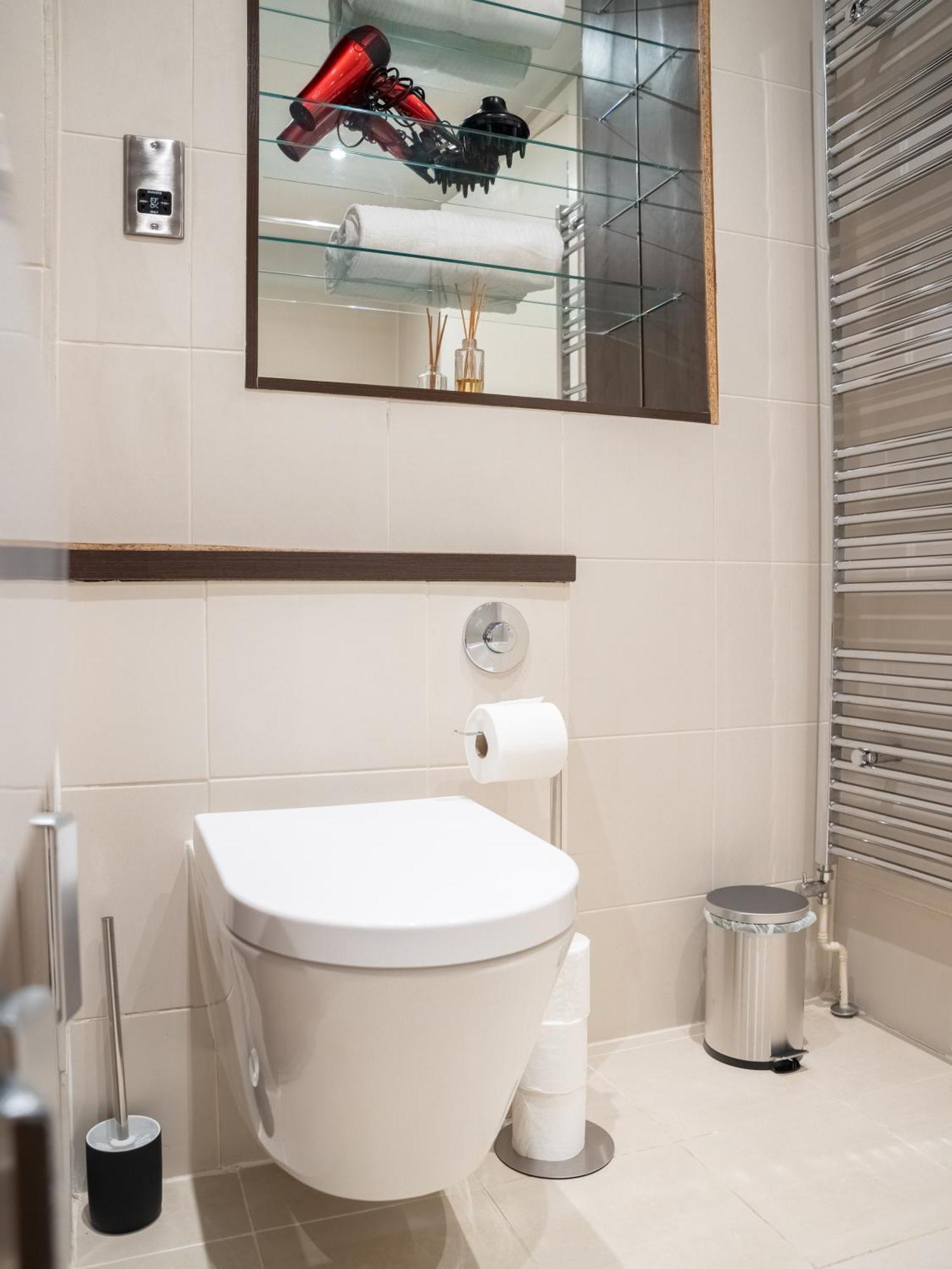 Apartment Modern Flat In Farringdon For Work Or Leisure