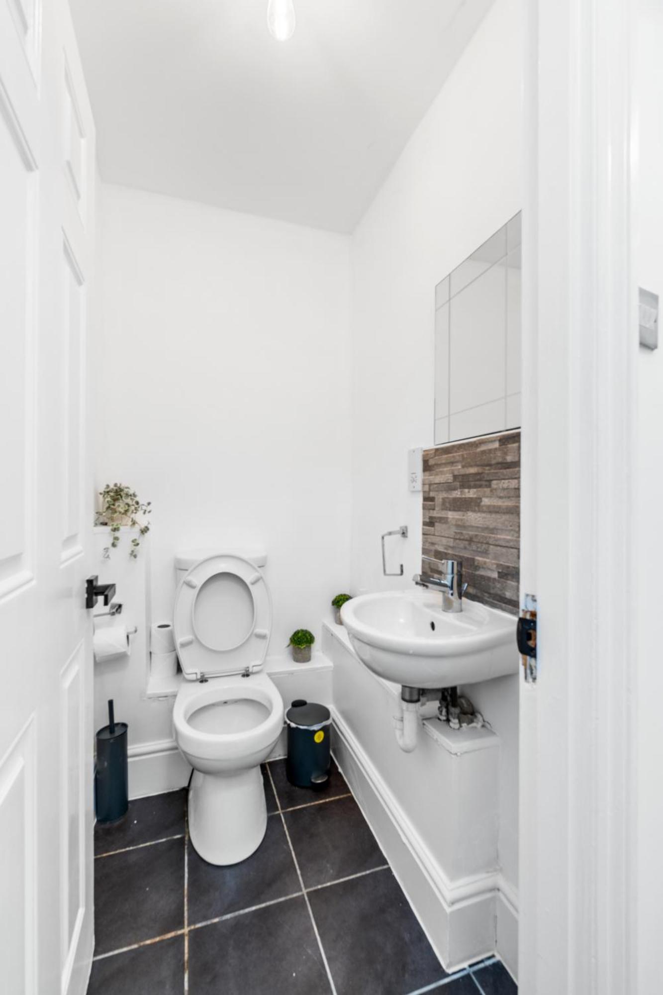 Apartment 3 Bed Trendy Vibe House In Earls Court Kensington