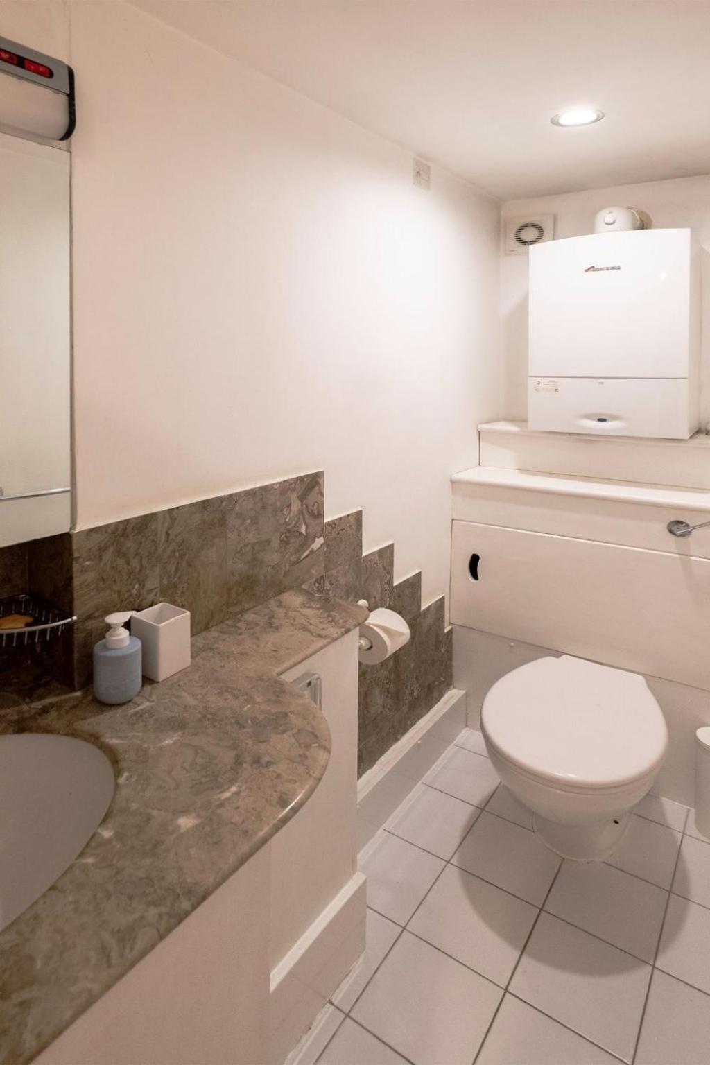 Holly Coach House By Interhome * Londen