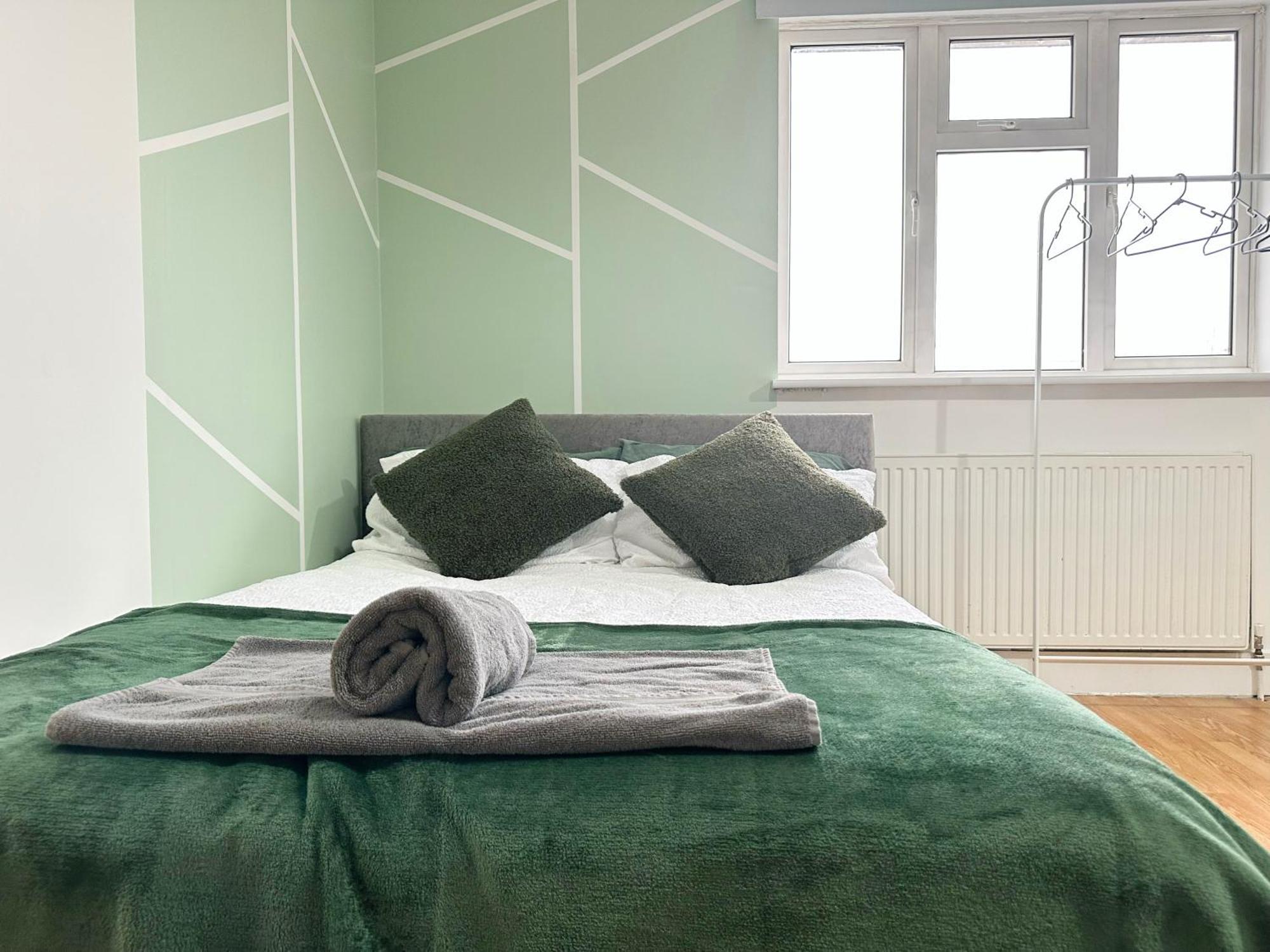 Acacia Wembley Stadium Apartments, By Edens Appartement Londen