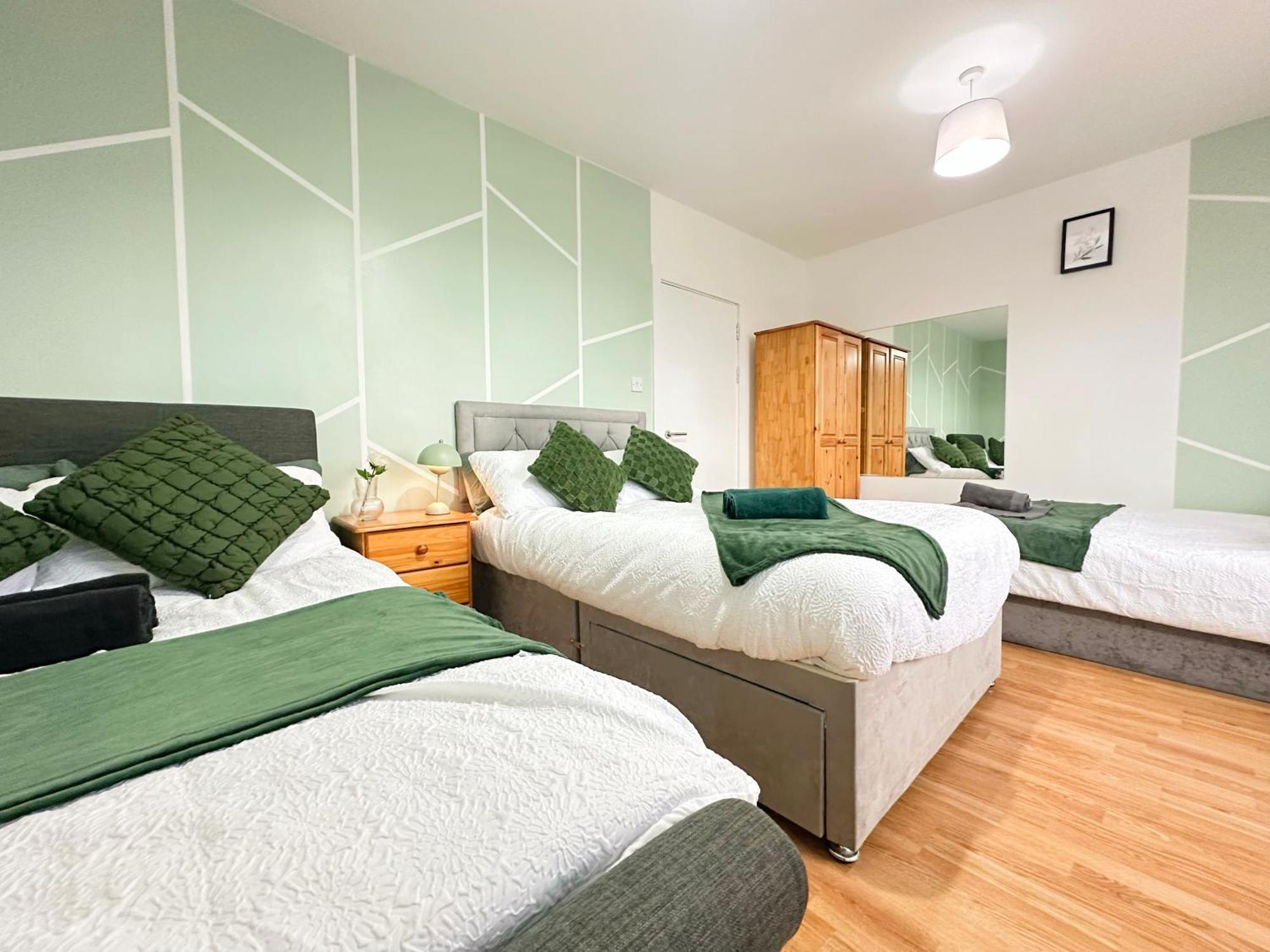 Acacia Wembley Stadium Apartments, By Edens * Londen