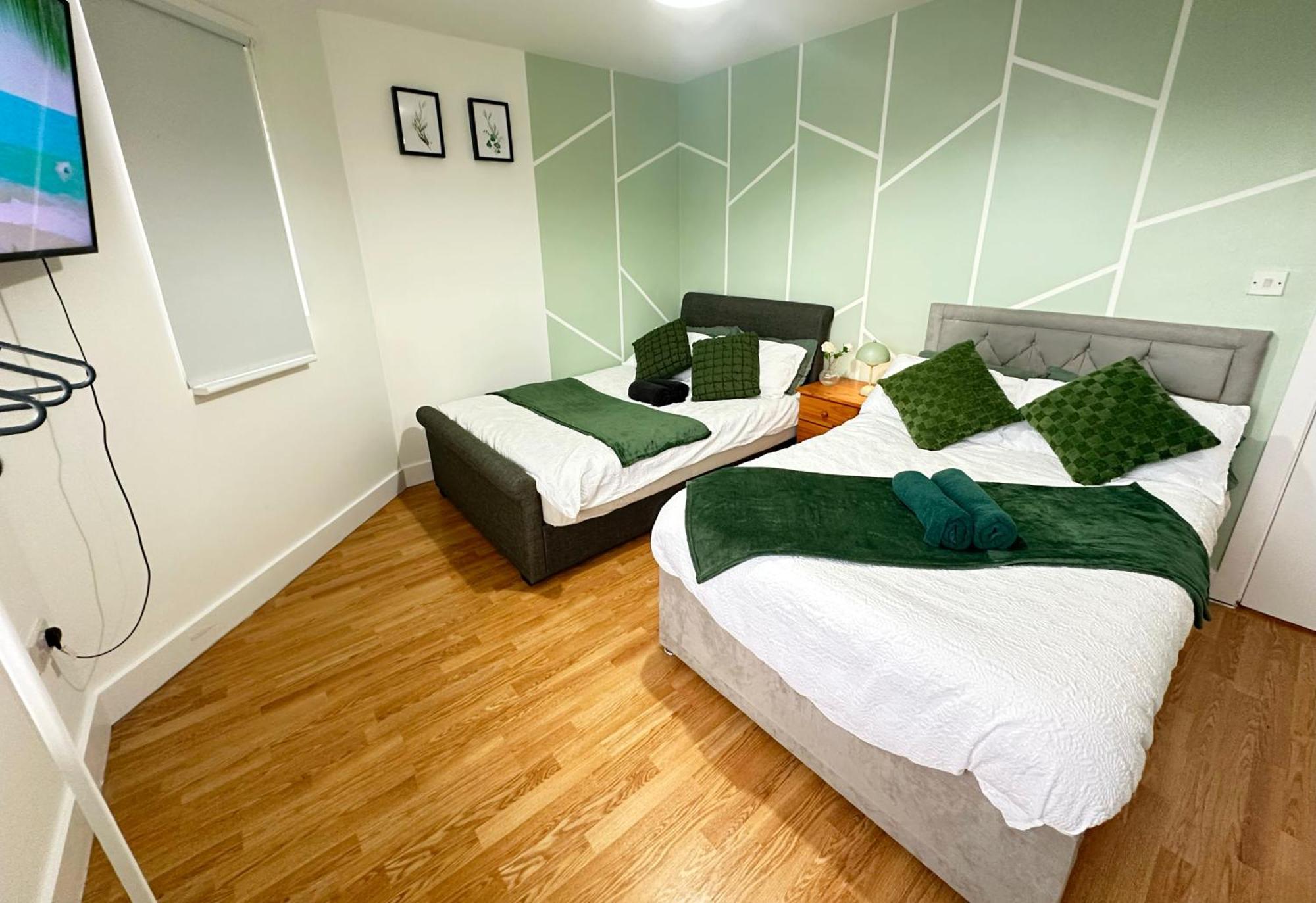 Acacia Wembley Stadium Apartments, By Edens Appartement Londen