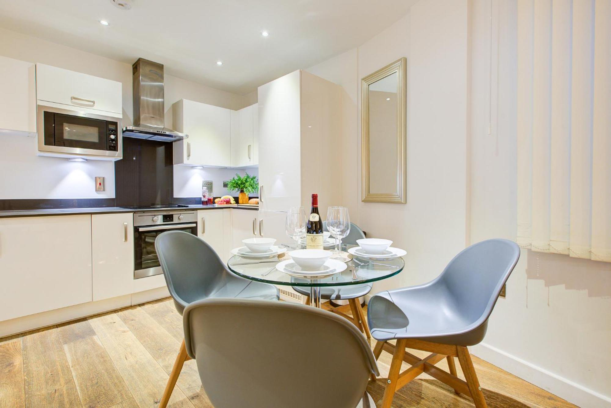 Hybrid Resi - London, Greenwich Near O2 Arena * London