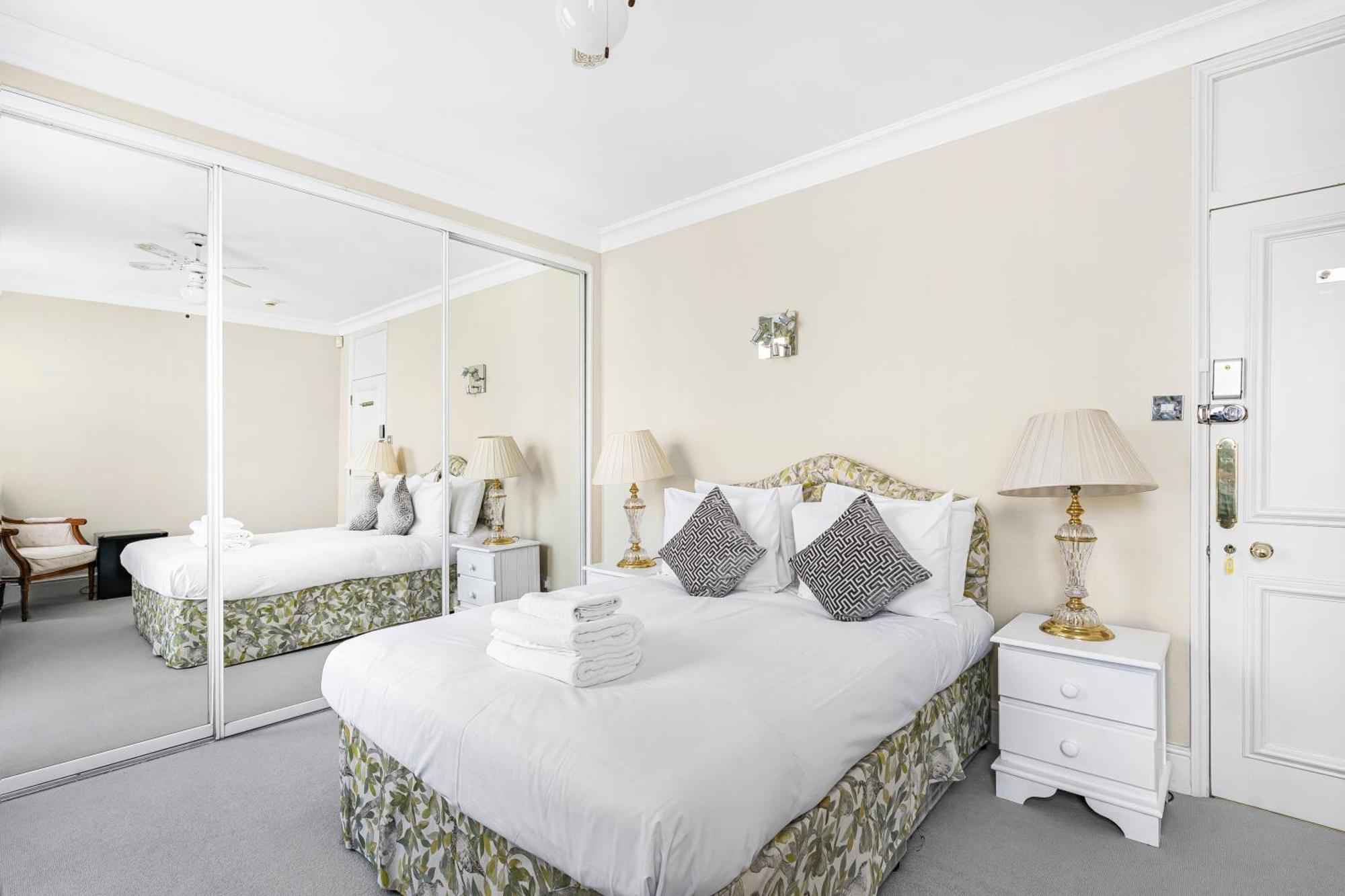 Homestay Hyde Park