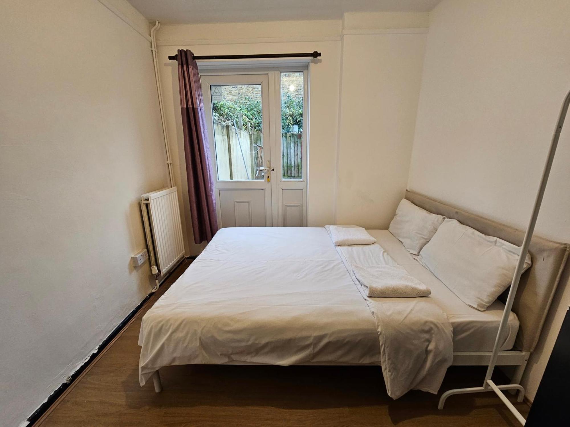 Gasthof E14 London