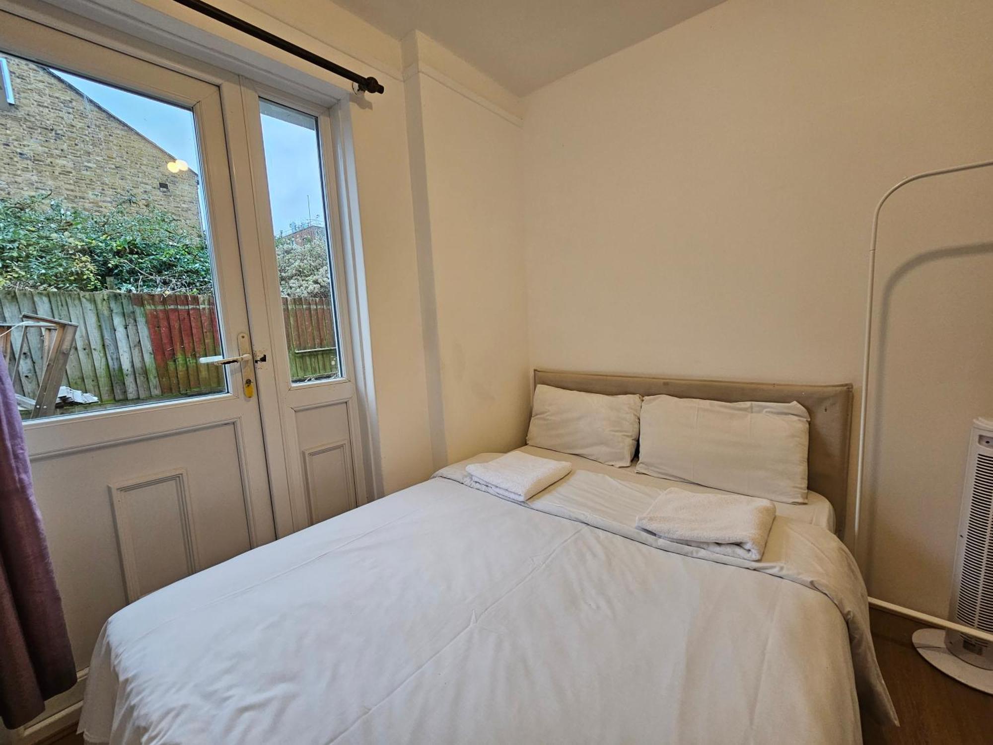 Gasthof E14 London