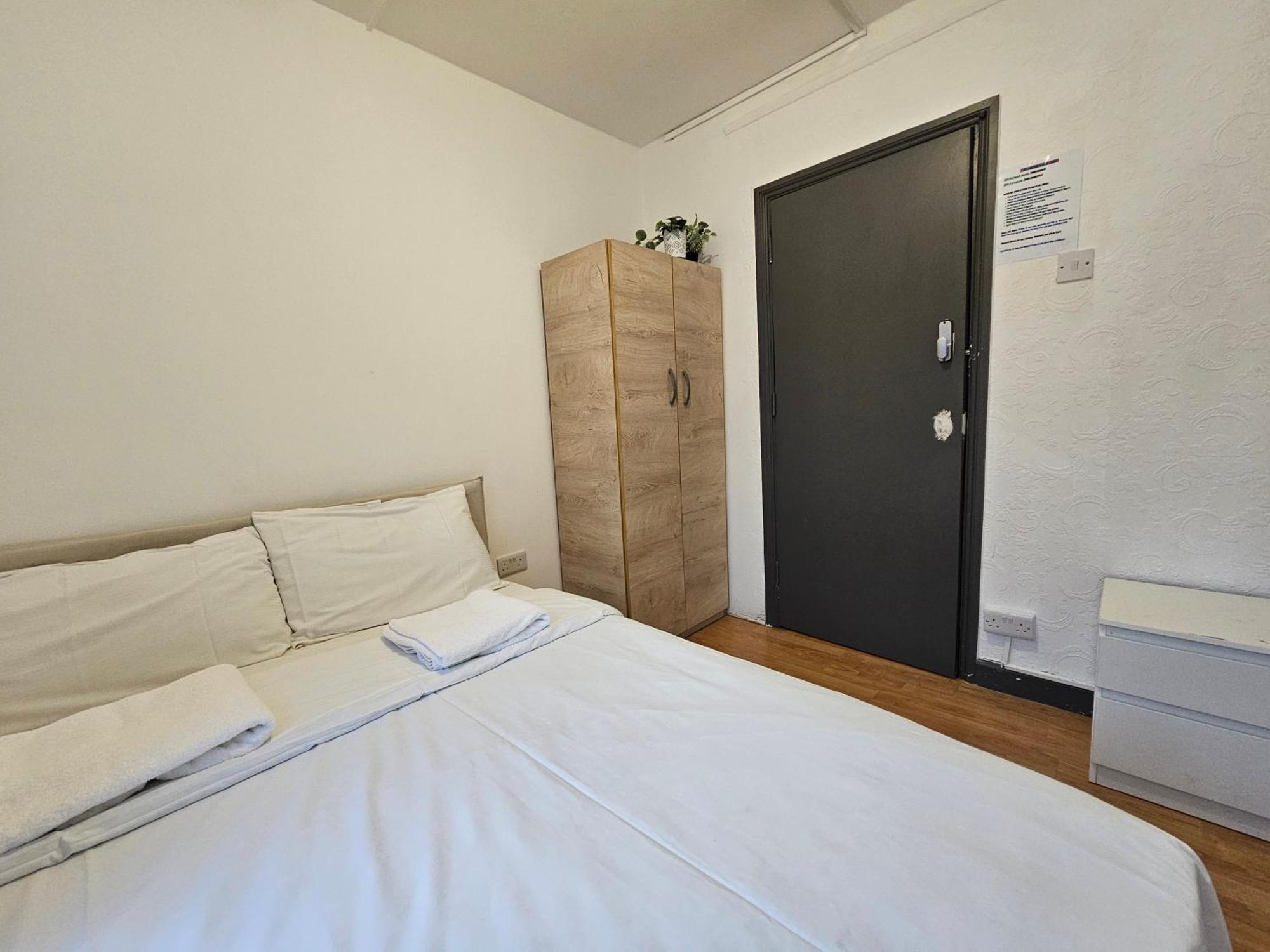 Gasthof E14 *
