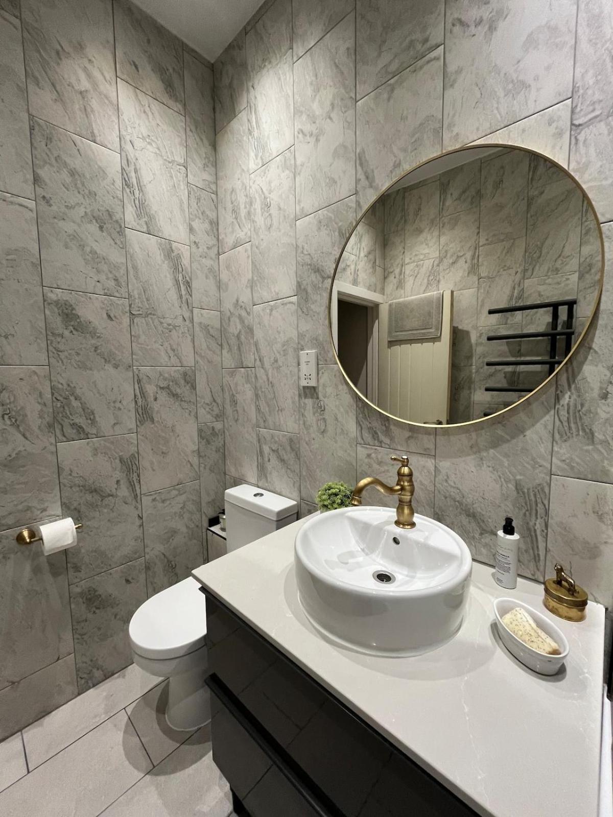 Luxury One Bedroom Paradise * London