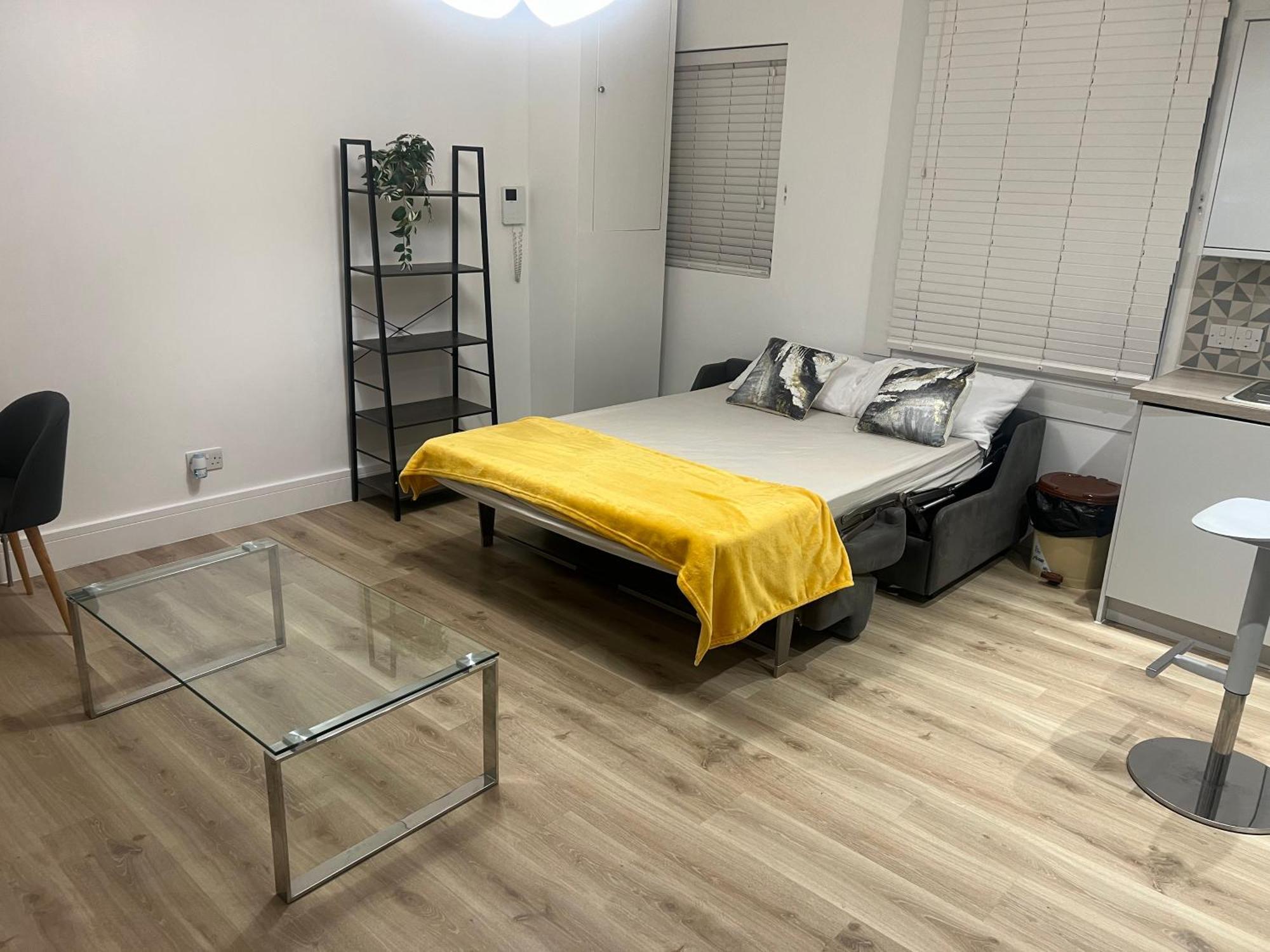 Dan 1bedroom Flat * London
