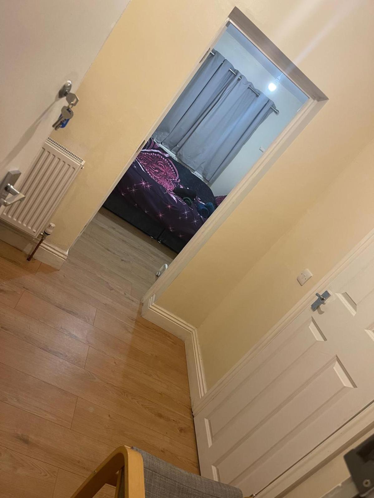 Habitación en casa particular Airport, Excel & 02 Arena Proximity House *