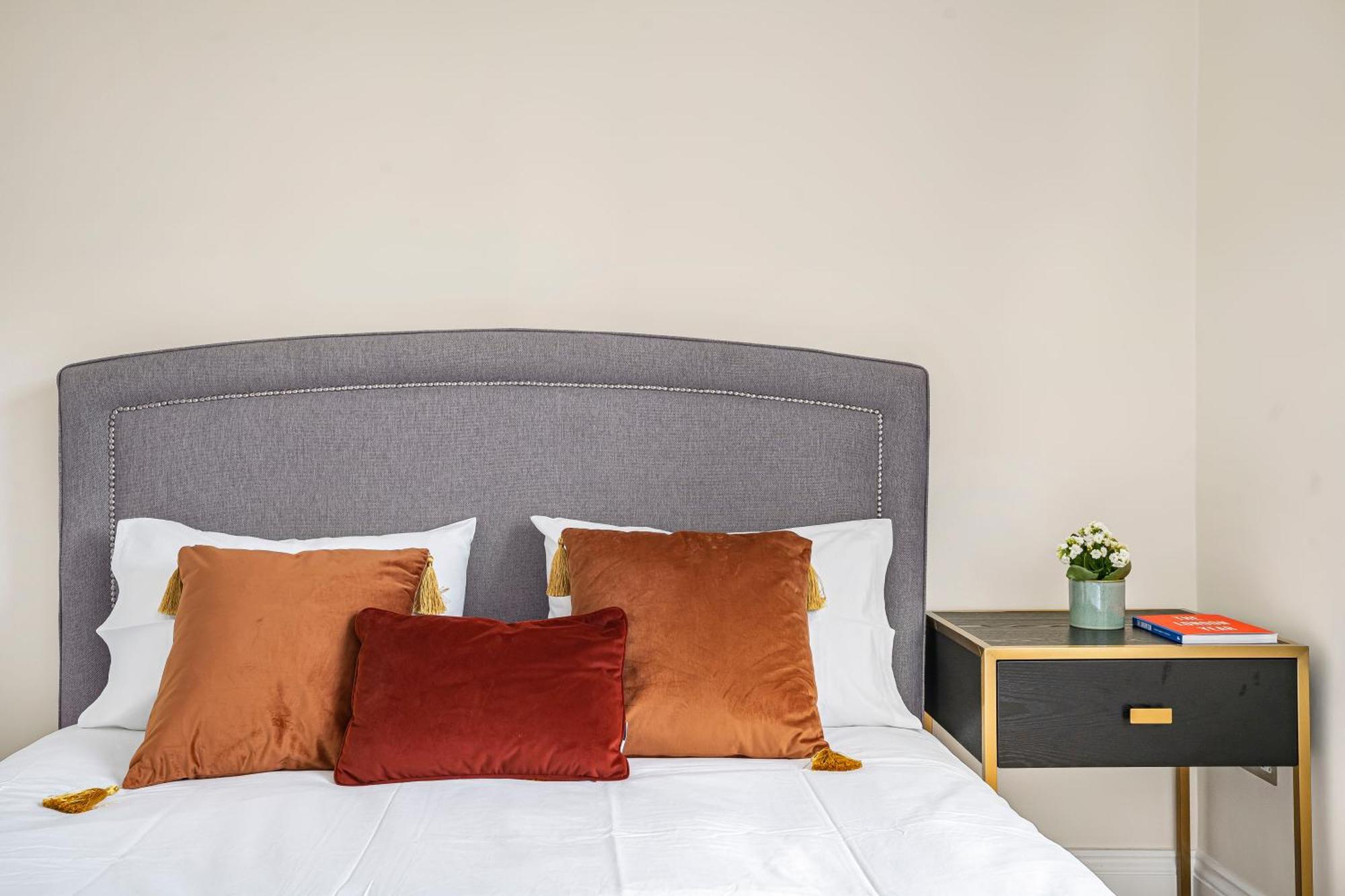 Marylebone With Spacious Kitchen And Living Area London