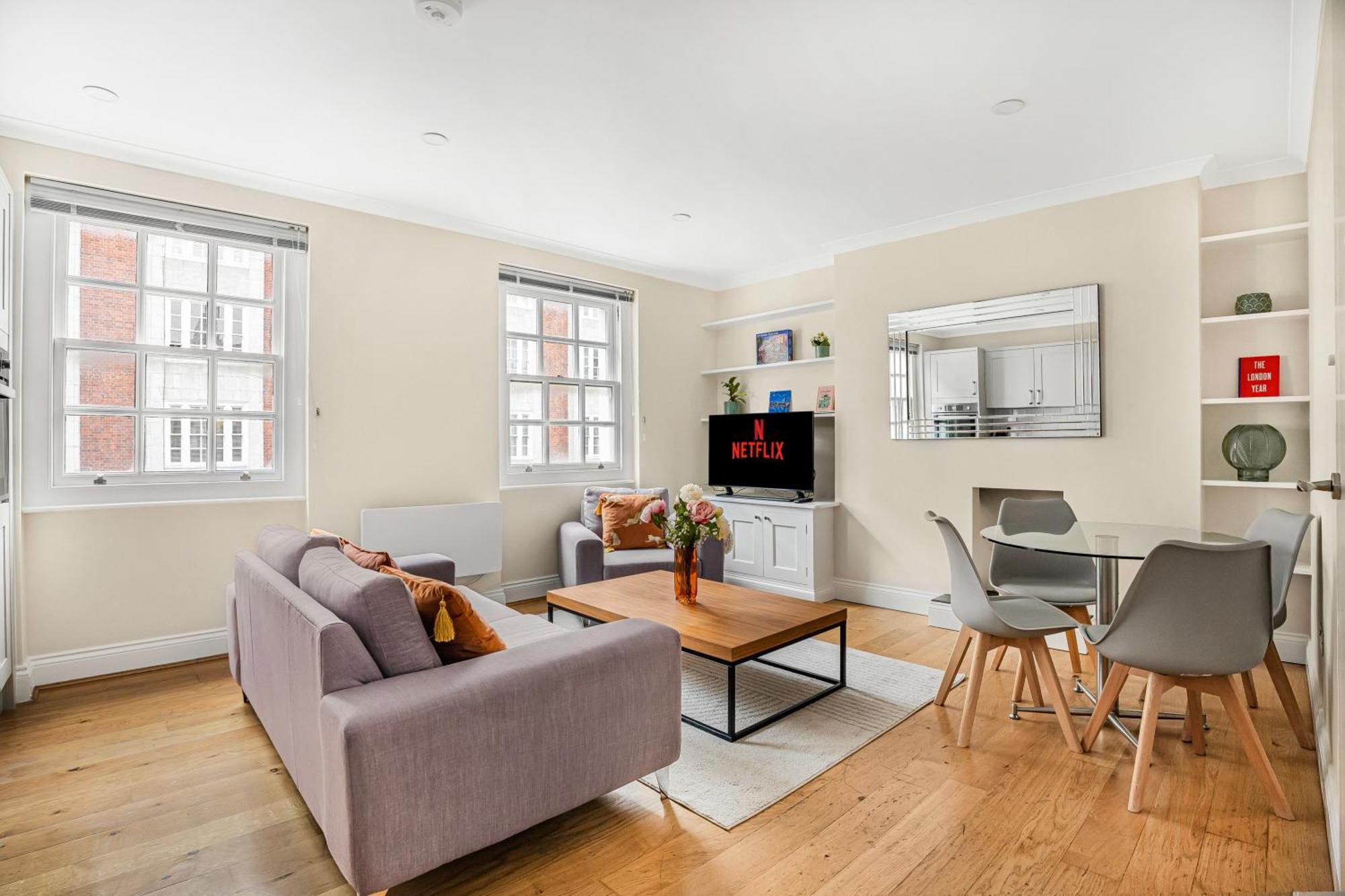 Apartment Marylebone With Spacious Kitchen And Living Area *