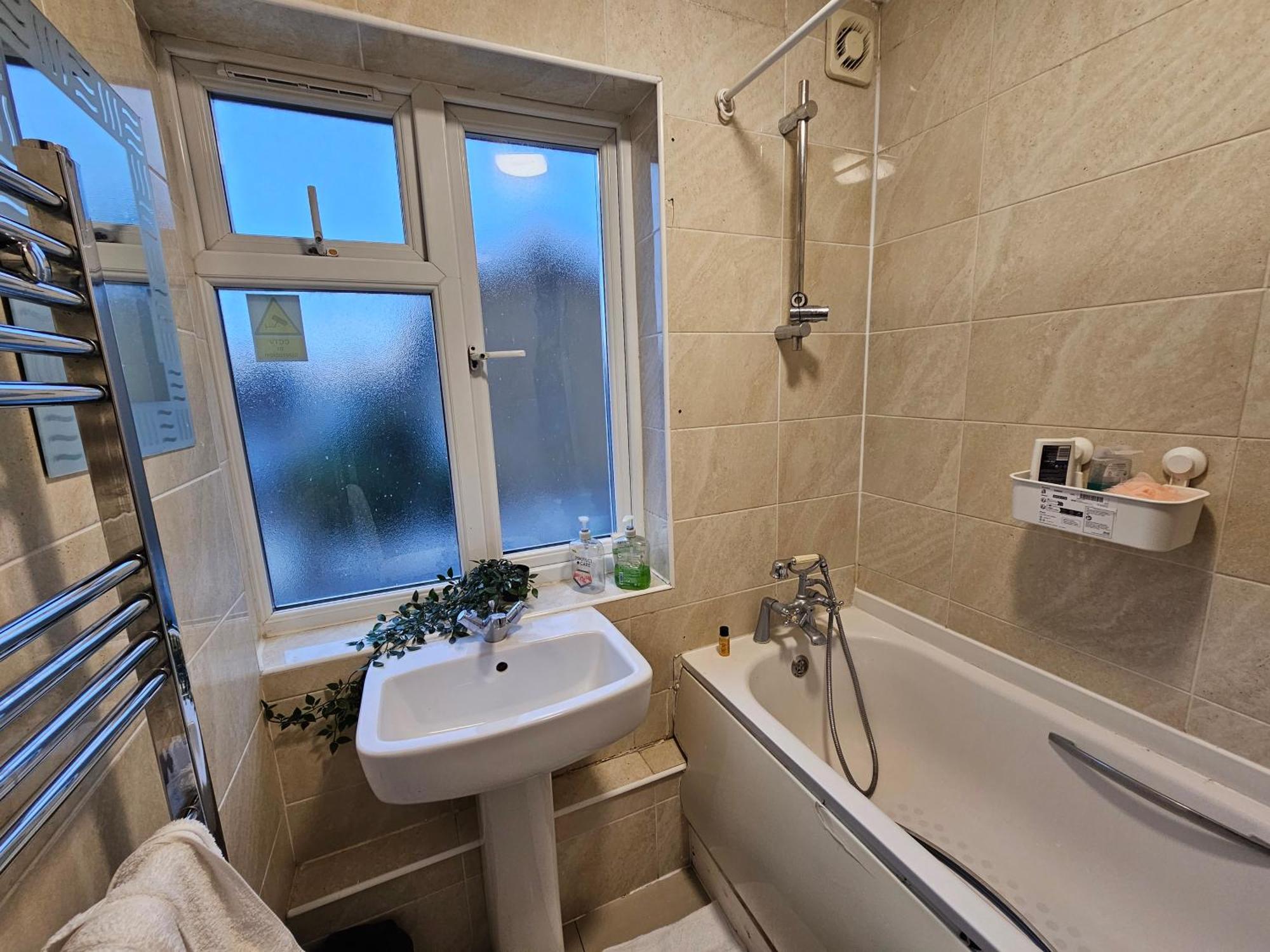 Guest house E14