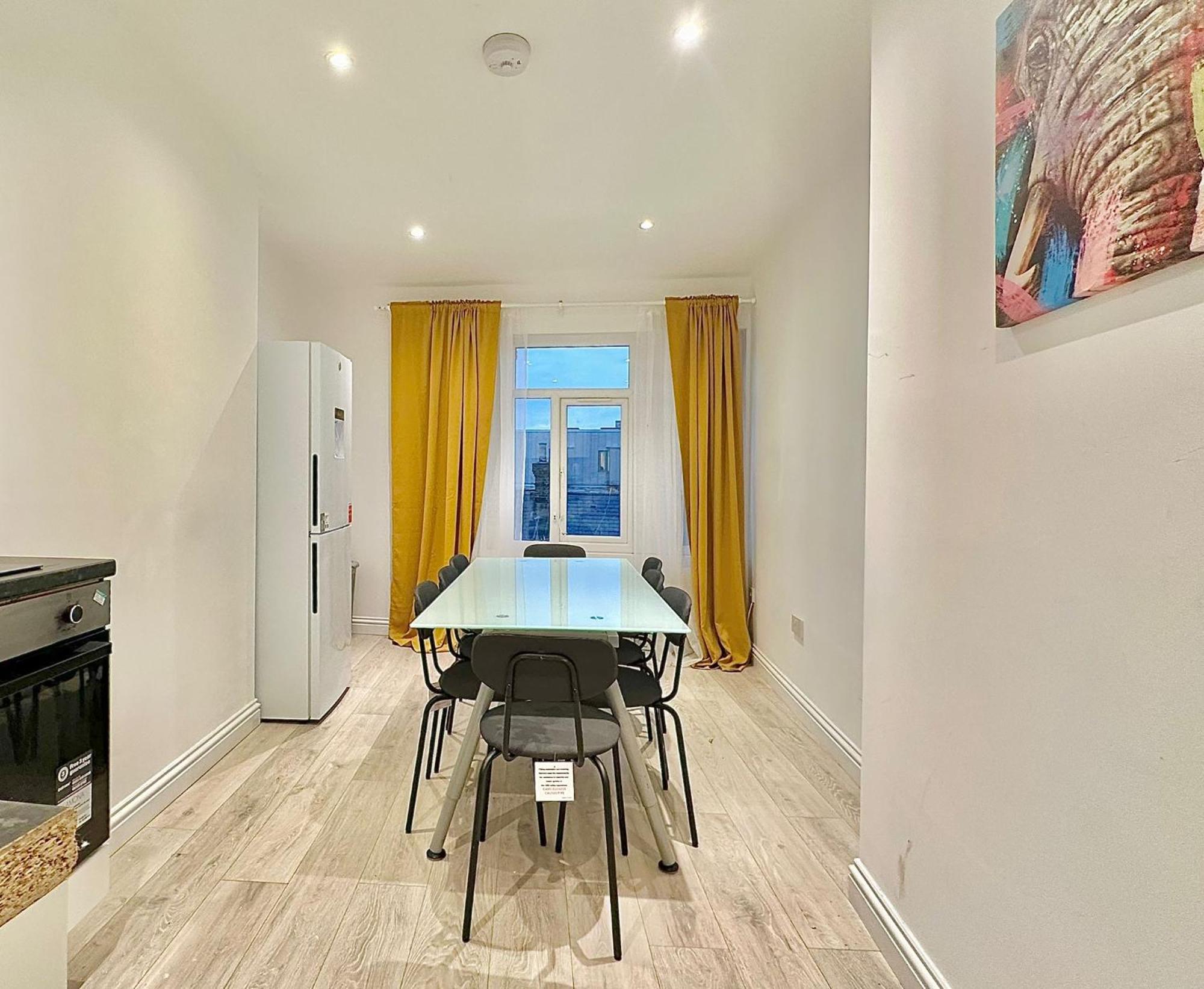 Apartment Flat B Garrat Lane *