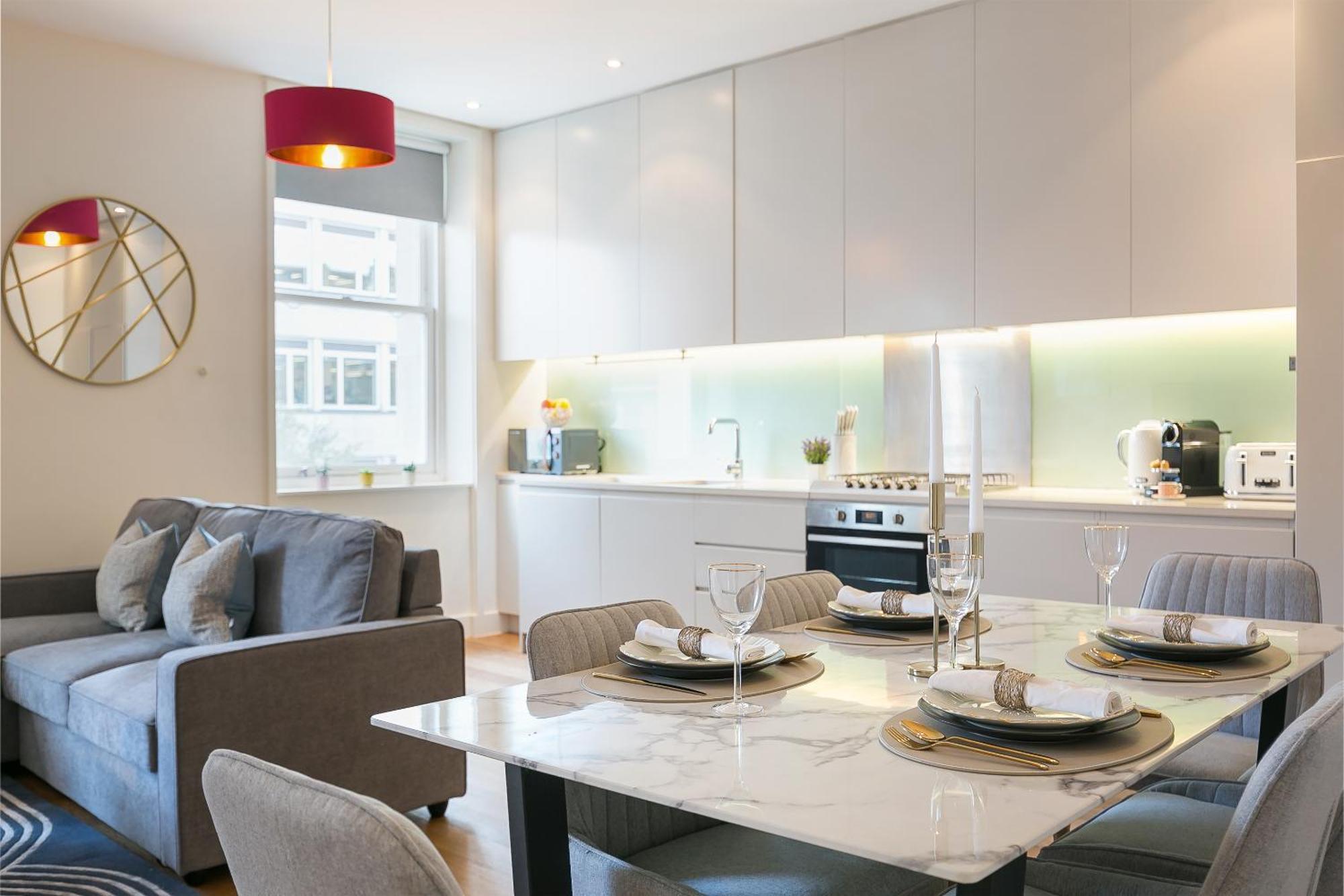 Urban Chic - Baker Street
