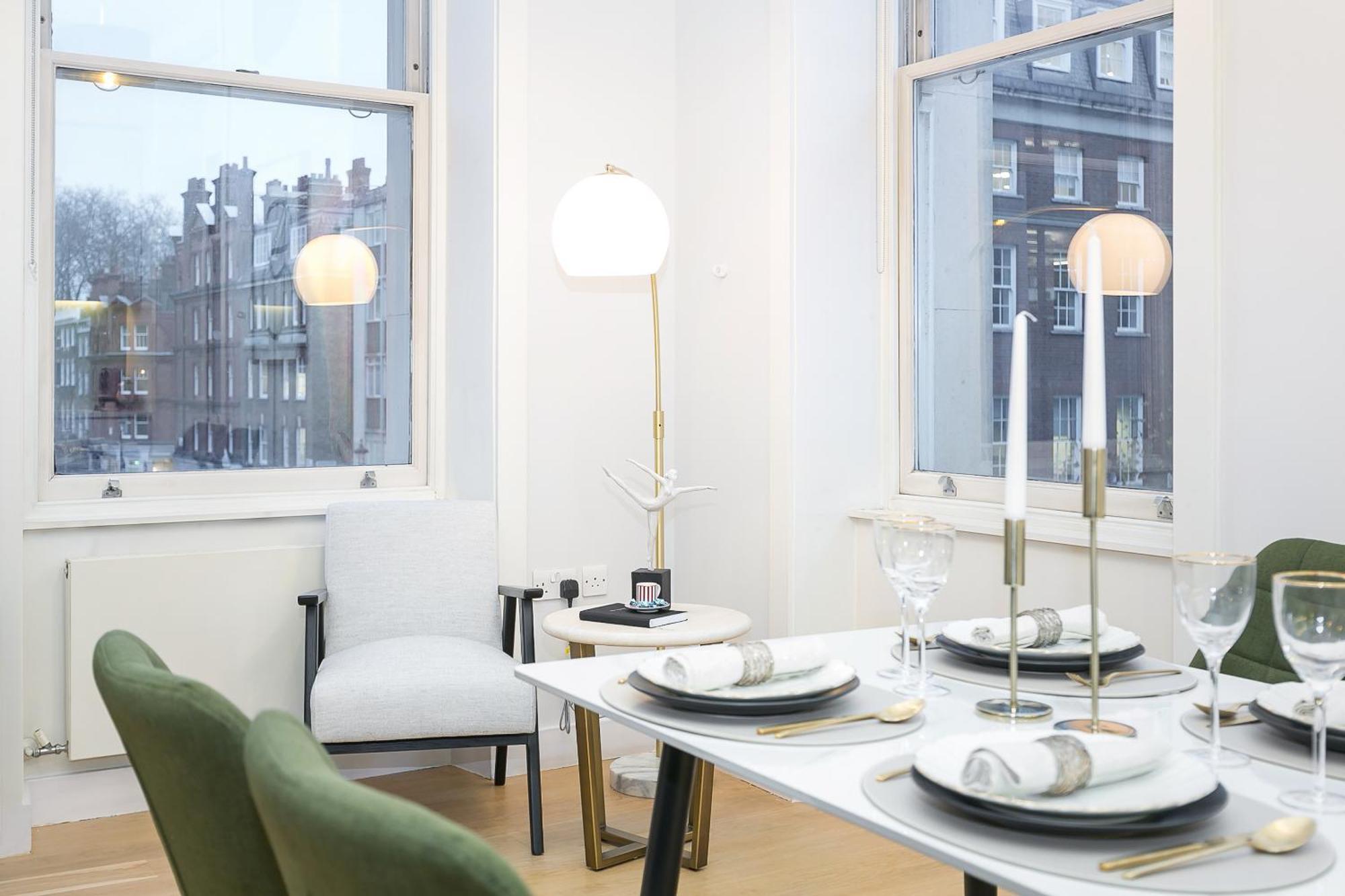 Urban Chic - Baker Street
