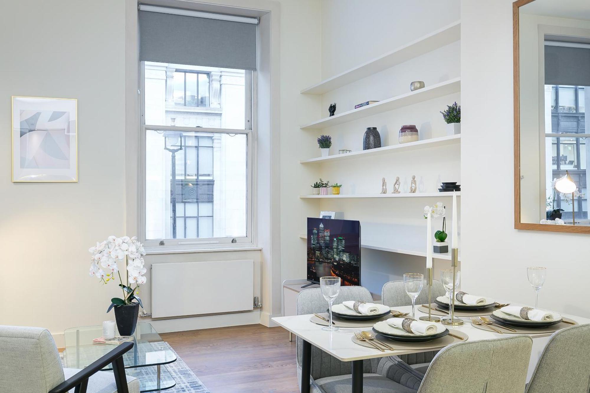 Urban Chic - Baker Street