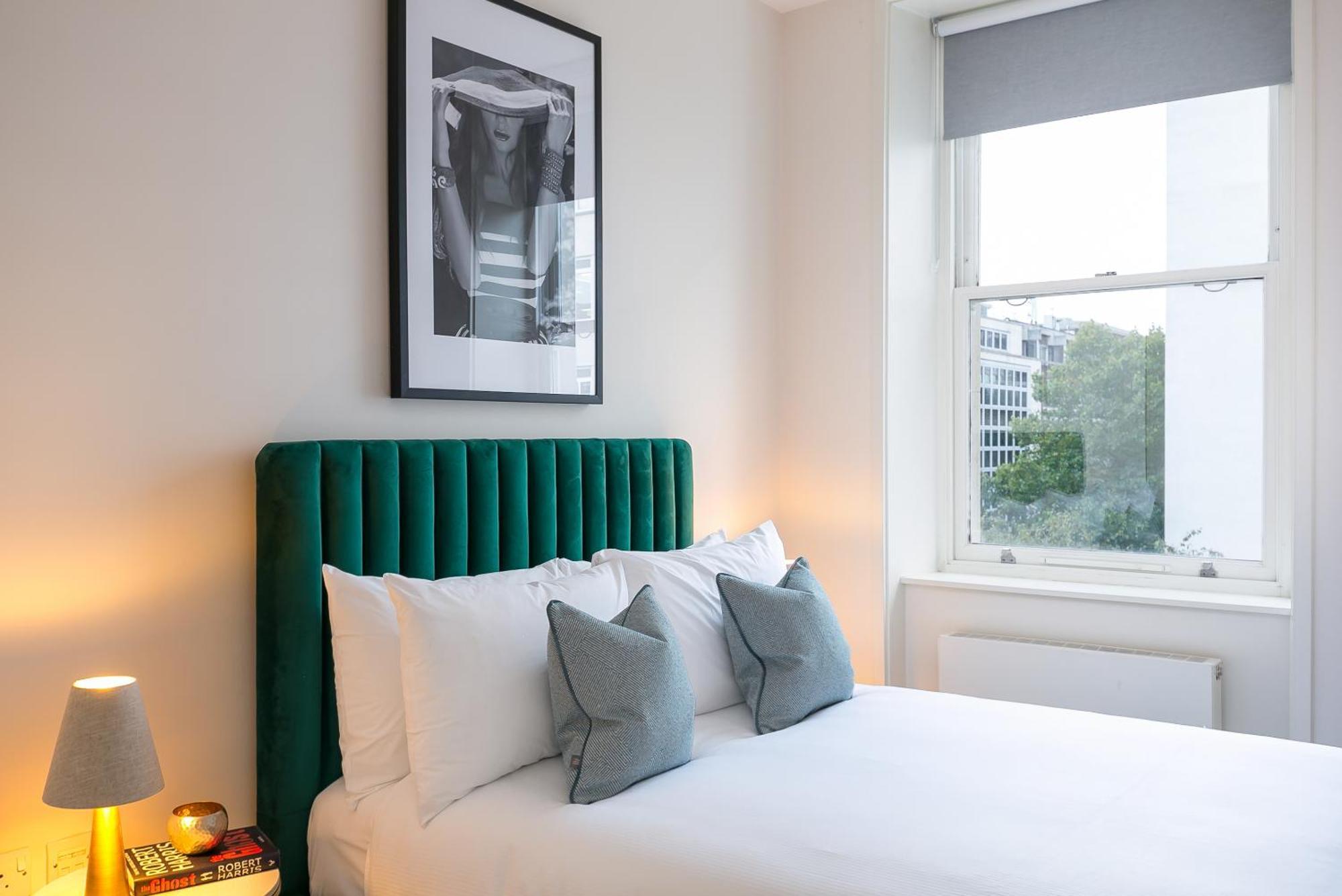 Urban Chic - Baker Street Apartment *