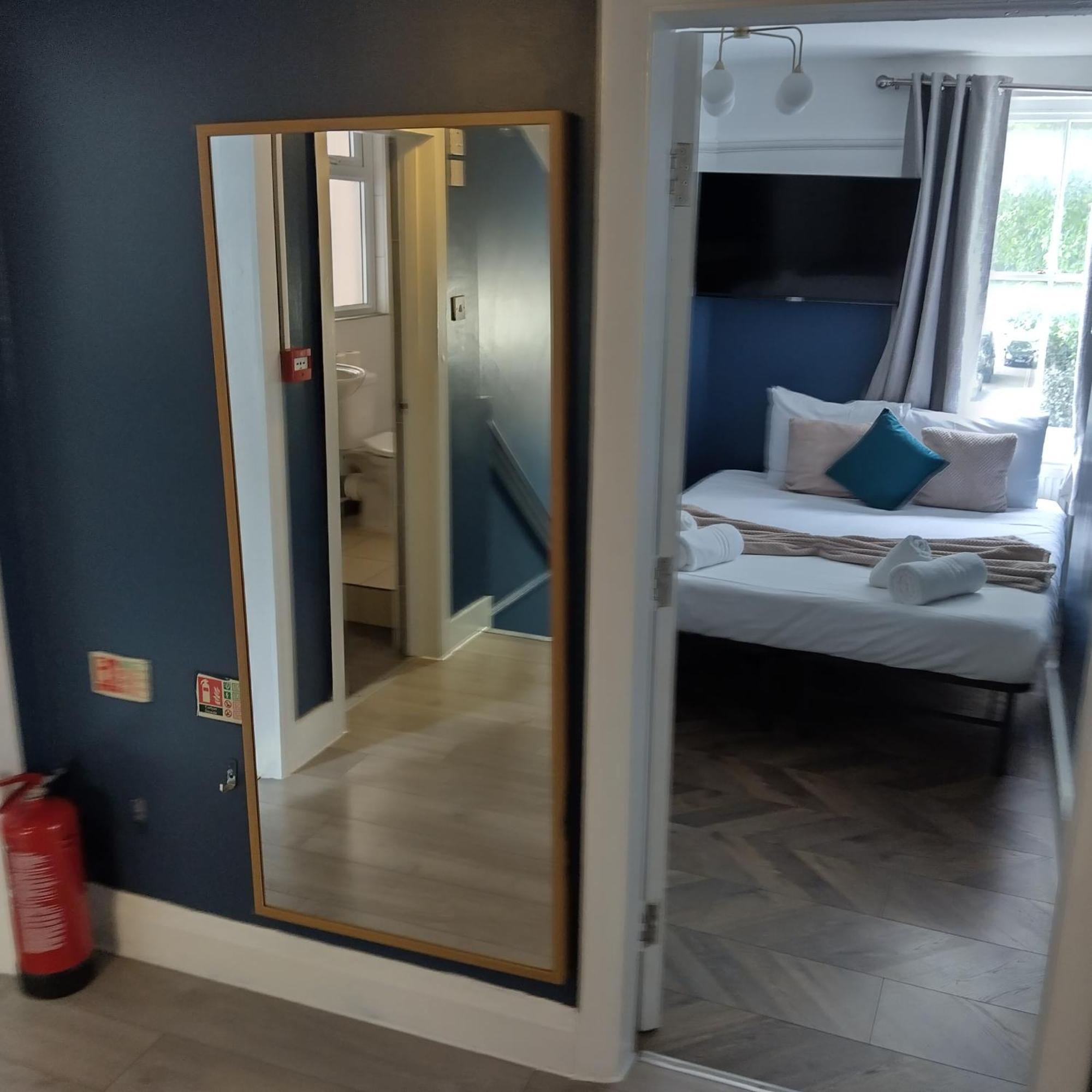 Apartment Spacious 5-bedroom, 4-bathroom In Central Zone 1