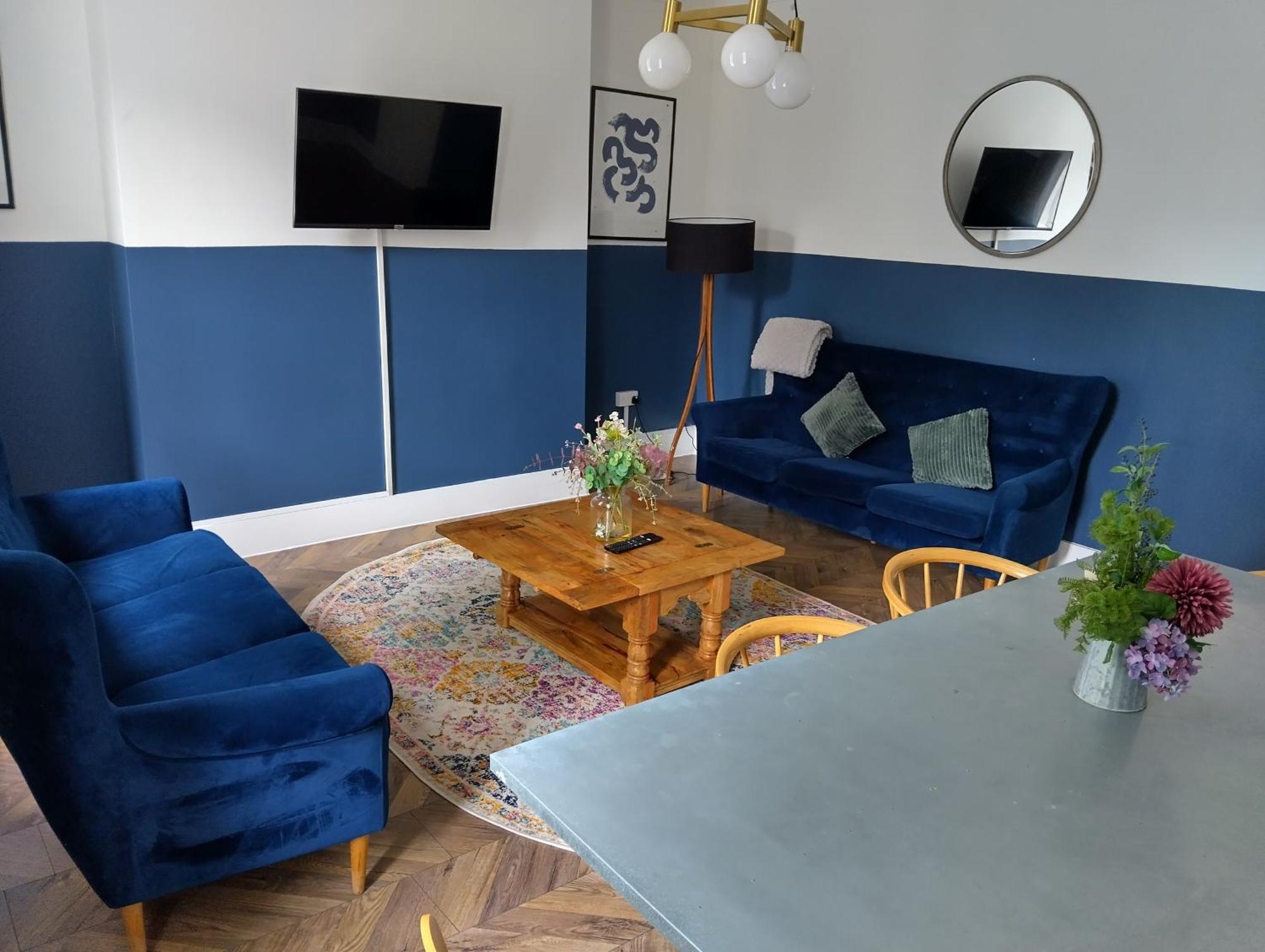 Apartment Spacious 5-bedroom, 4-bathroom In Central Zone 1 London