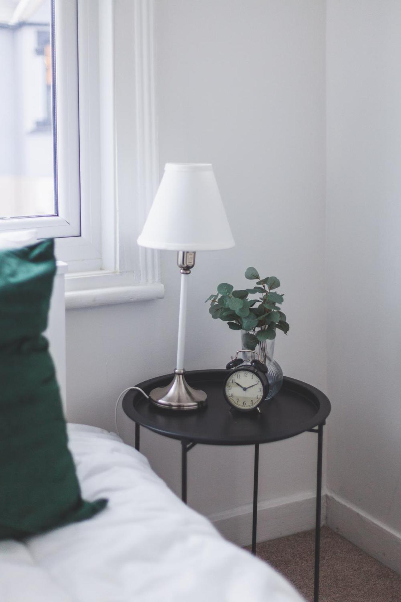 4 Bdr - 4 Mins Walk To Station, Private Garden Explore Christmas