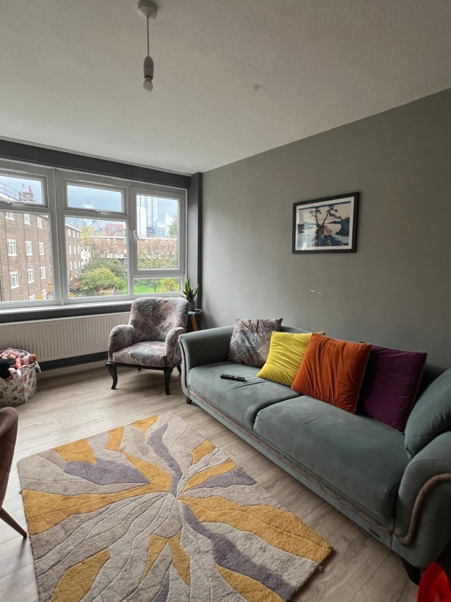 Flat In Apartment London