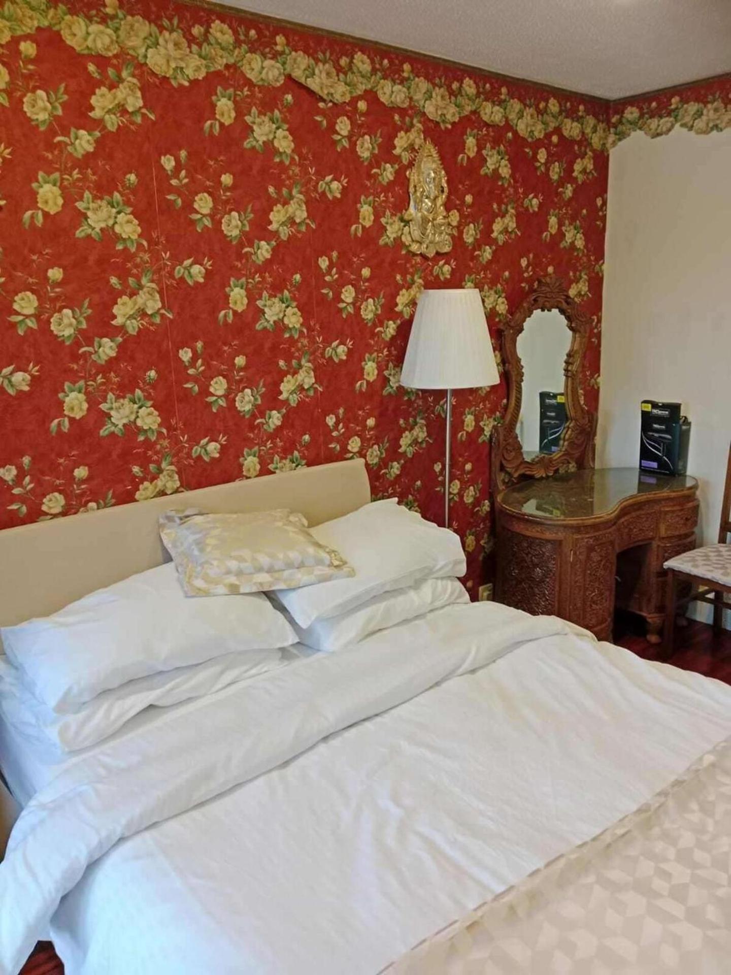 Luxury Waterfront House In Vakantiehuis *