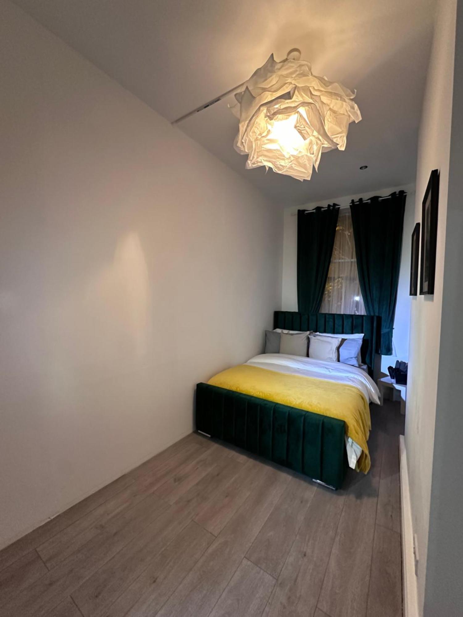 Shad Apartment London