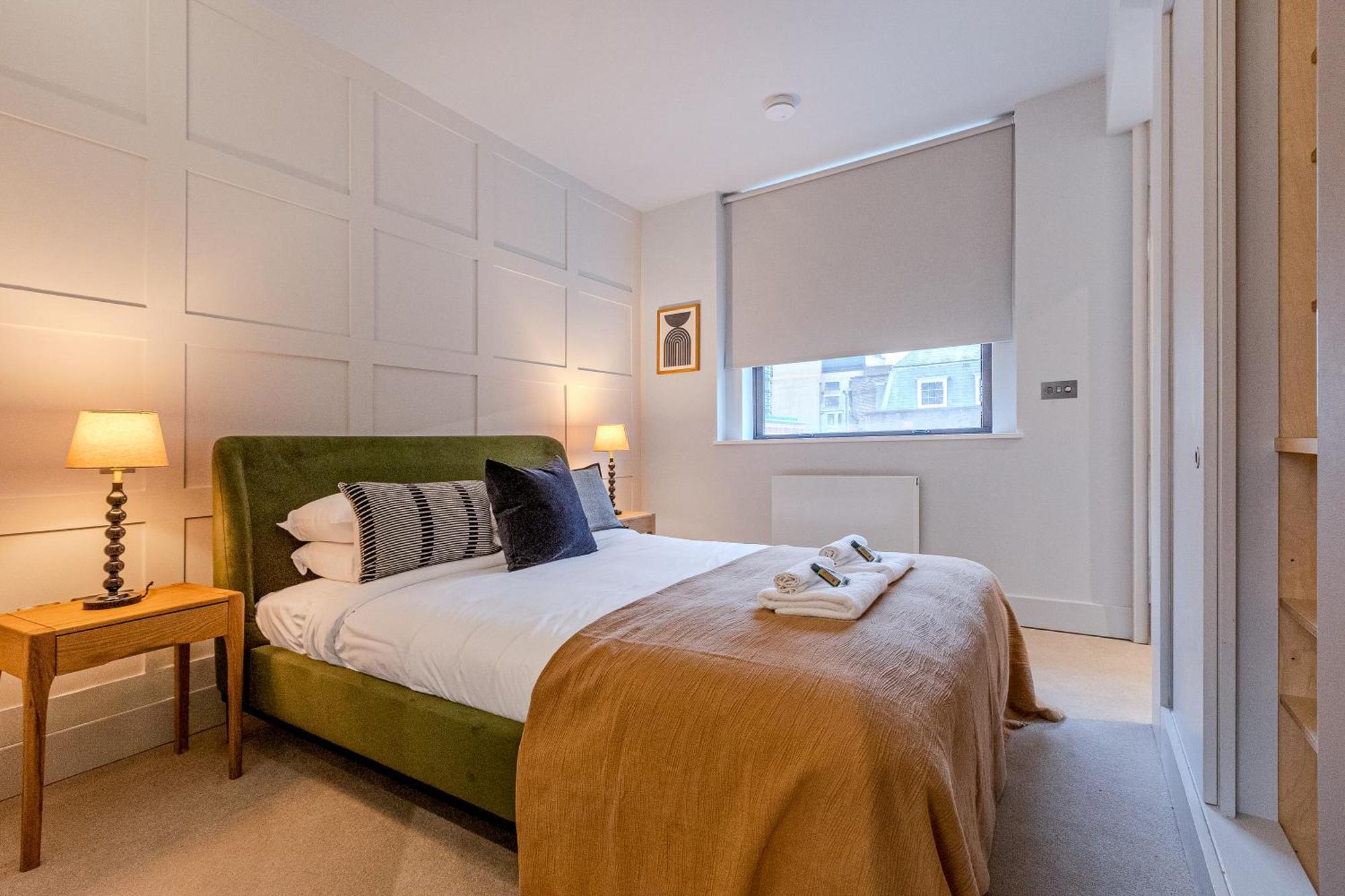 Modern Serviced 3 Minutes From Blackfriars Station Apartment