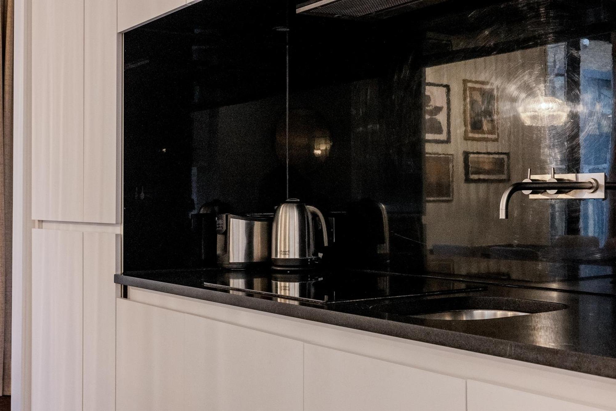 Modern Serviced 3 Minutes From Blackfriars Station Appartement Londen