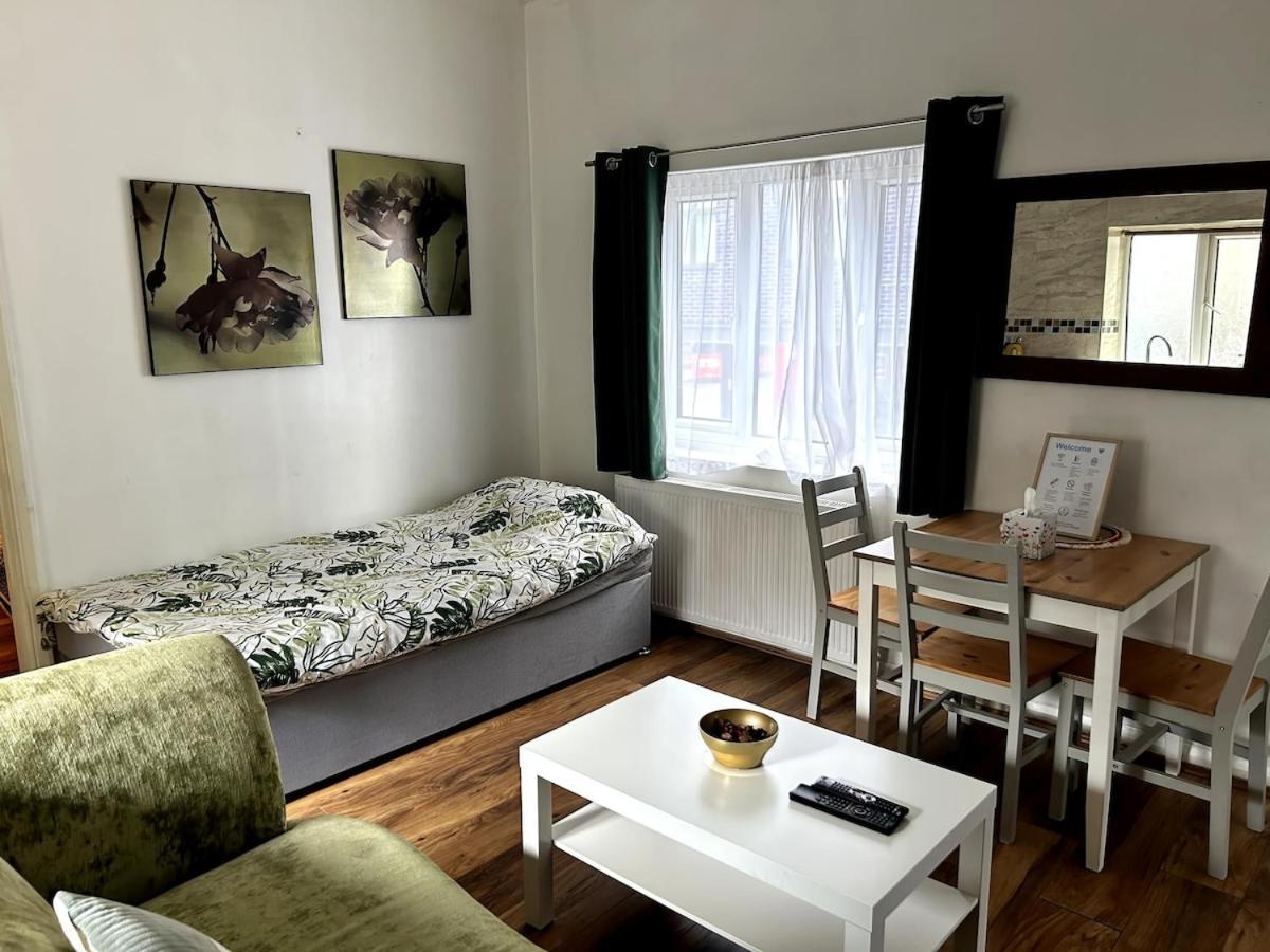 Apartamento Bright 1 Bedroom In *